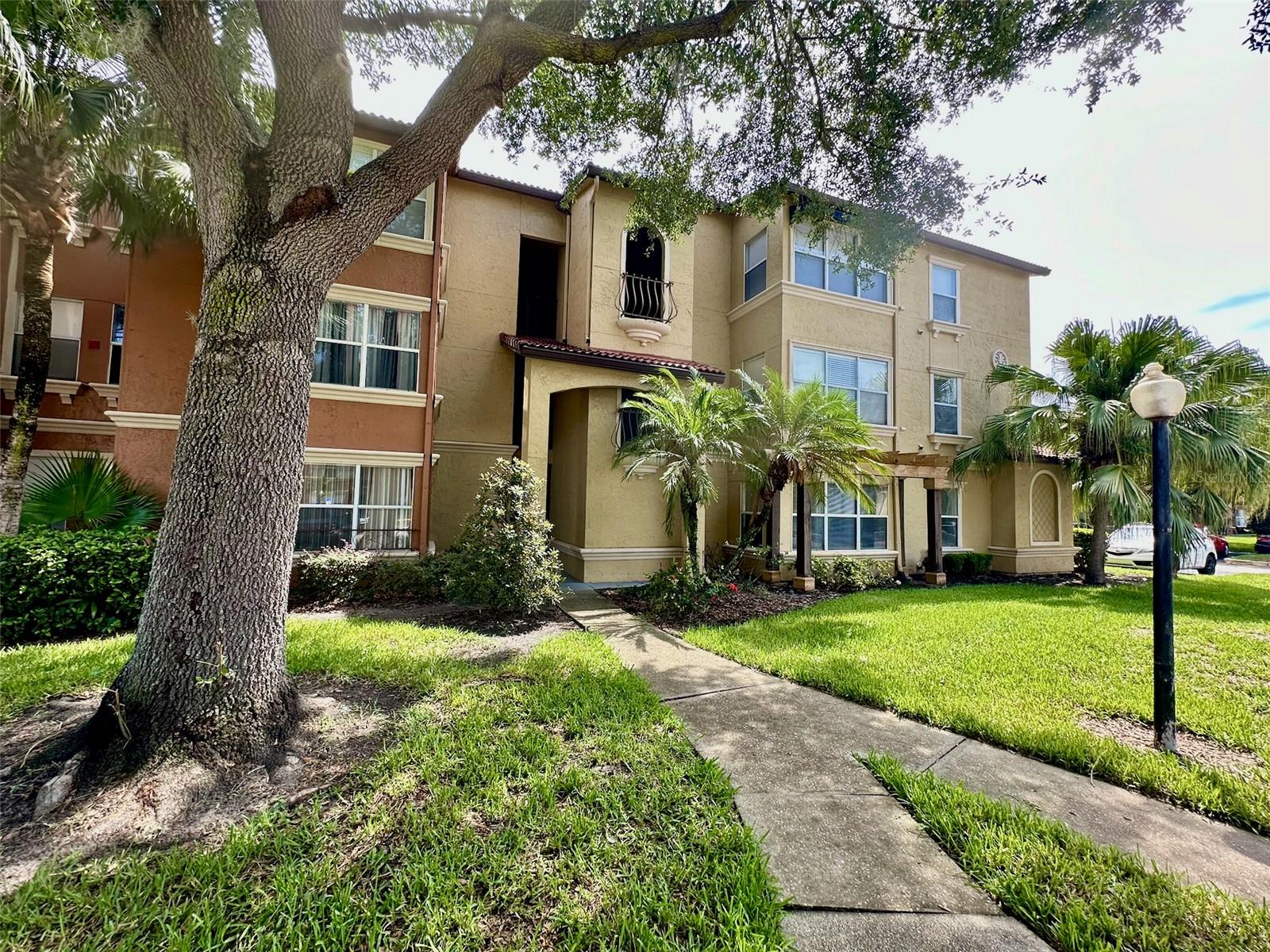 5124 CONROY RD #638, ORLANDO, FL, 32811