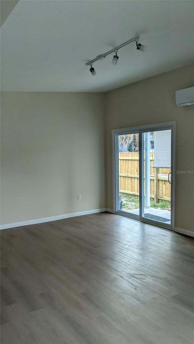 2569 LANGDON AVE S, SAINT PETERSBURG, FL, 33712