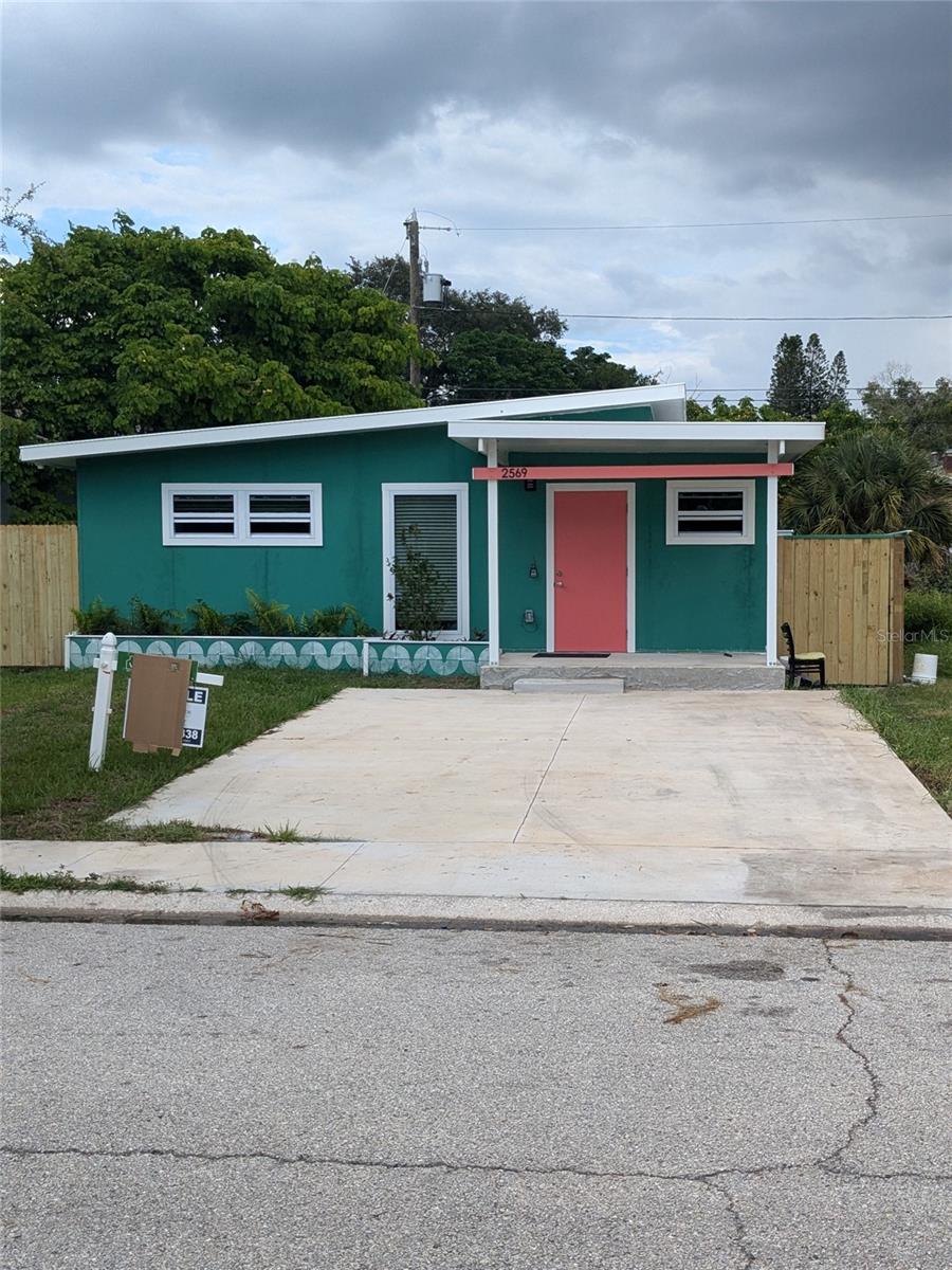 2569 LANGDON AVE S, SAINT PETERSBURG, FL, 33712