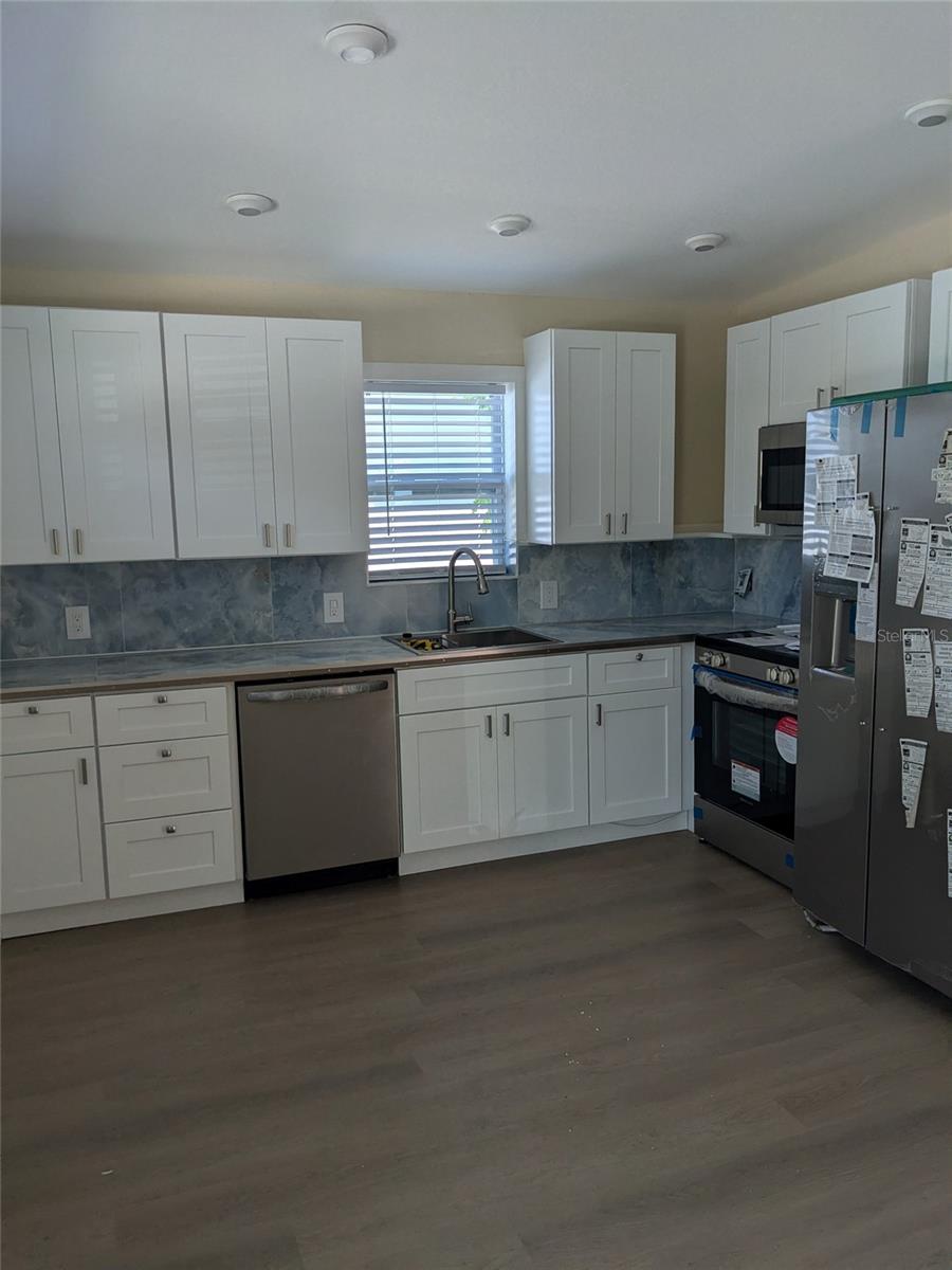 2569 LANGDON AVE S, SAINT PETERSBURG, FL, 33712