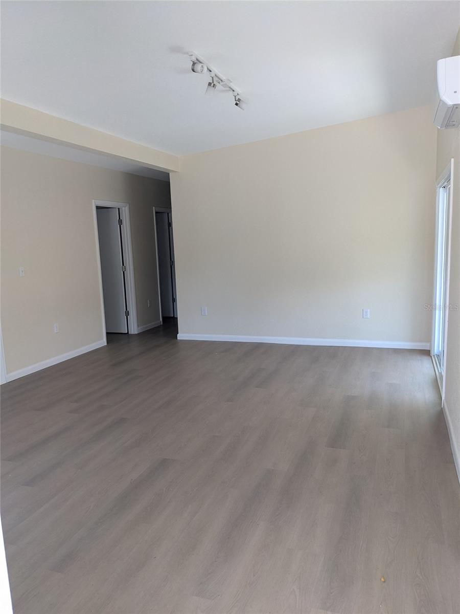 2569 LANGDON AVE S, SAINT PETERSBURG, FL, 33712