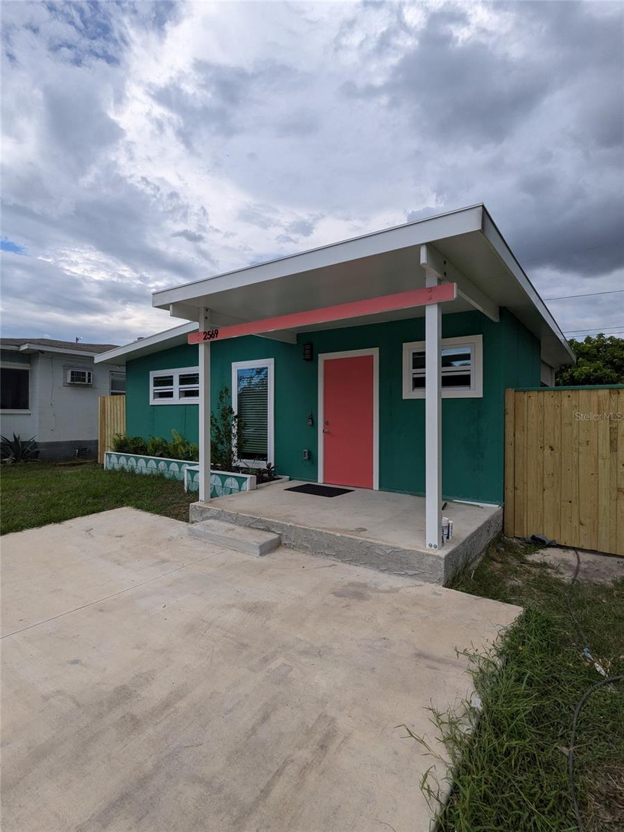 2569 LANGDON AVE S, SAINT PETERSBURG, FL, 33712