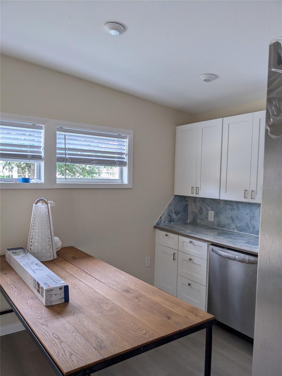 2569 LANGDON AVE S, SAINT PETERSBURG, FL, 33712