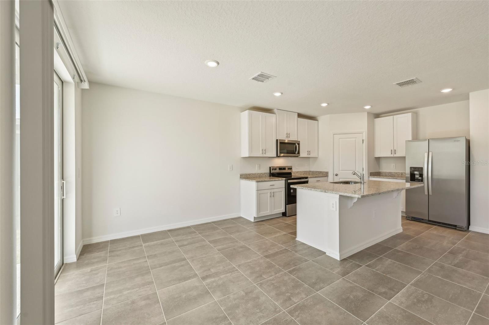 140 LAZY SHORE DR, NOKOMIS, FL, 34275