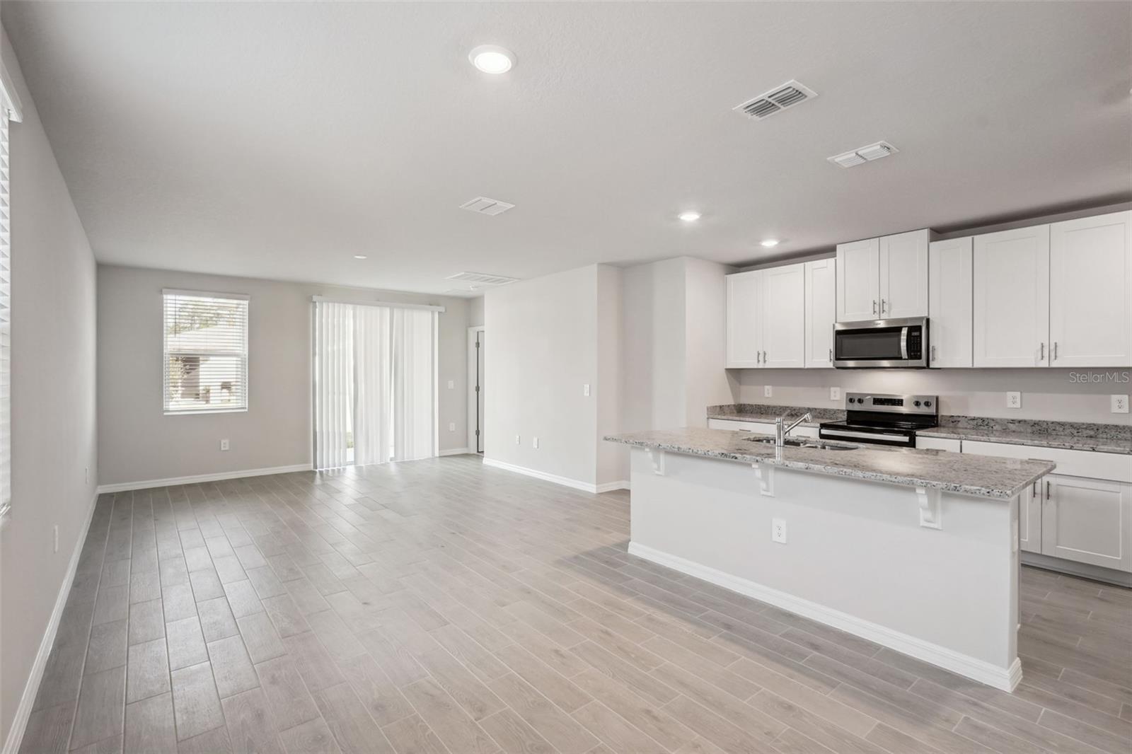 105 WHITELAND BND, NOKOMIS, FL, 34275