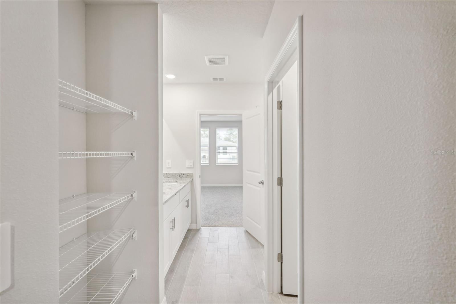 105 WHITELAND BND, NOKOMIS, FL, 34275