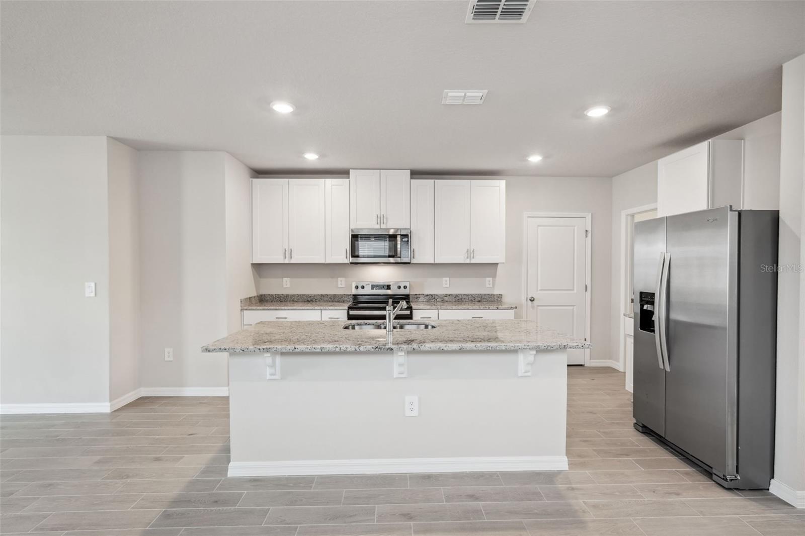 105 WHITELAND BND, NOKOMIS, FL, 34275