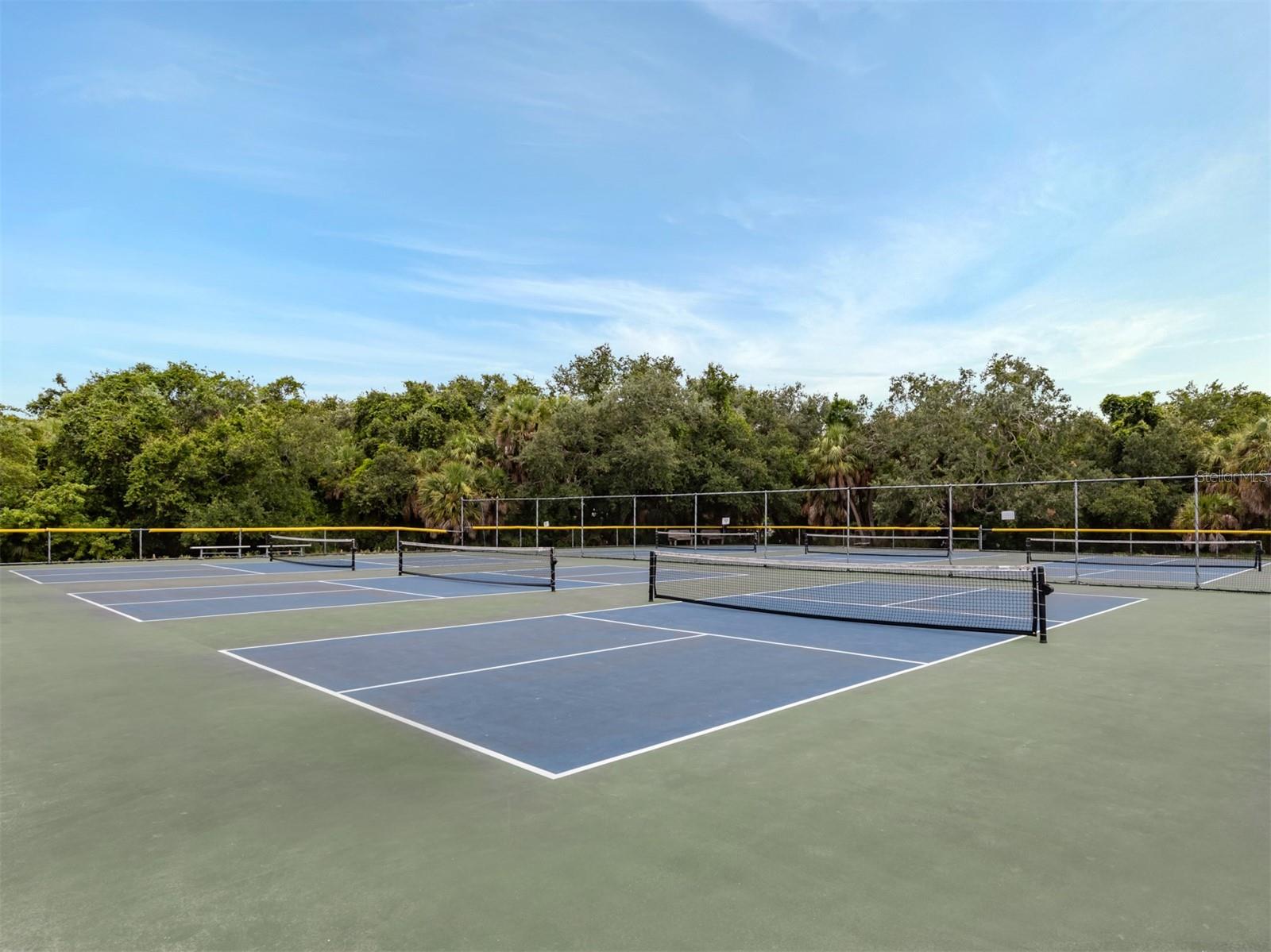 1121 GULF COAST BLVD, VENICE, FL, 34285