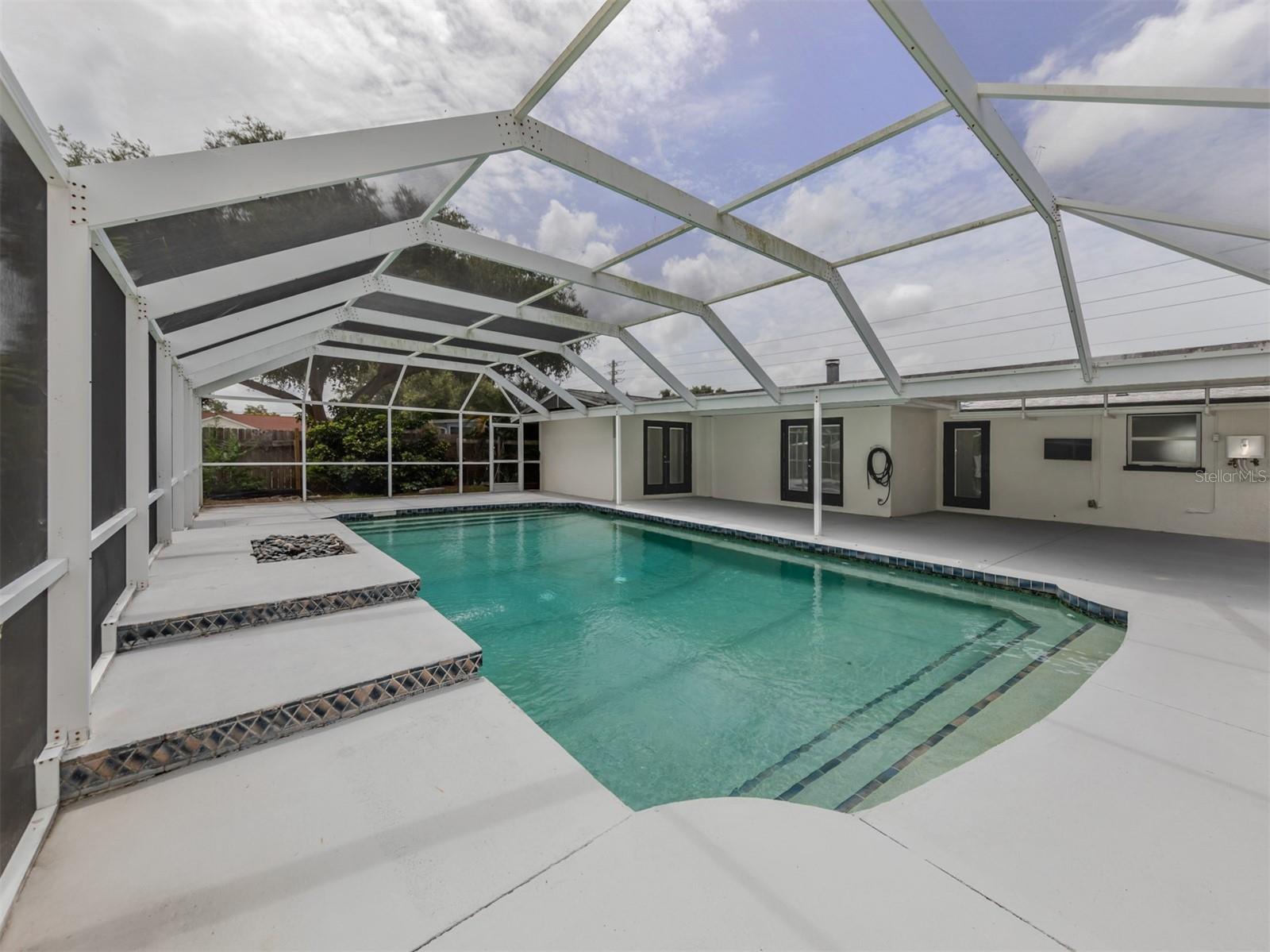 1121 GULF COAST BLVD, VENICE, FL, 34285