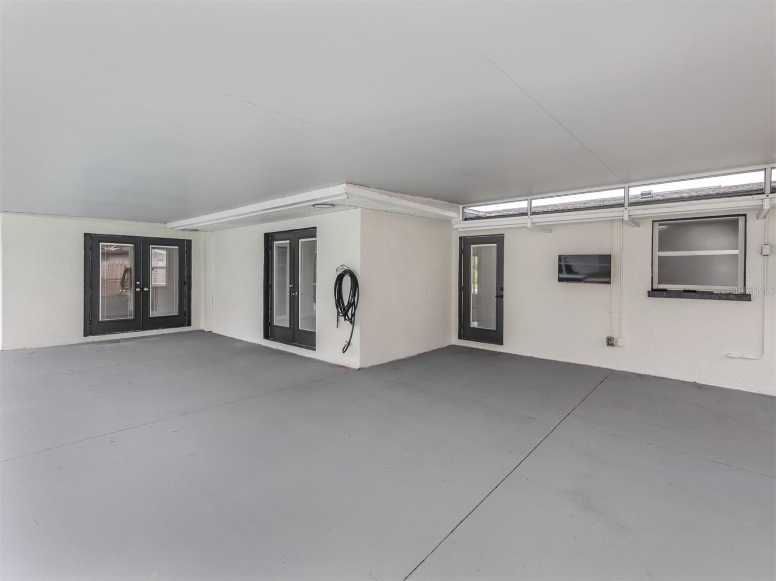 1121 GULF COAST BLVD, VENICE, FL, 34285