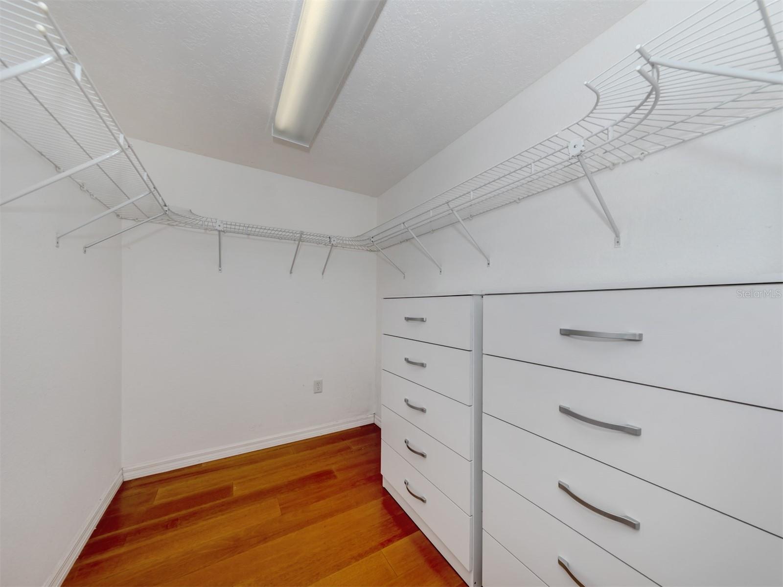 1121 GULF COAST BLVD, VENICE, FL, 34285