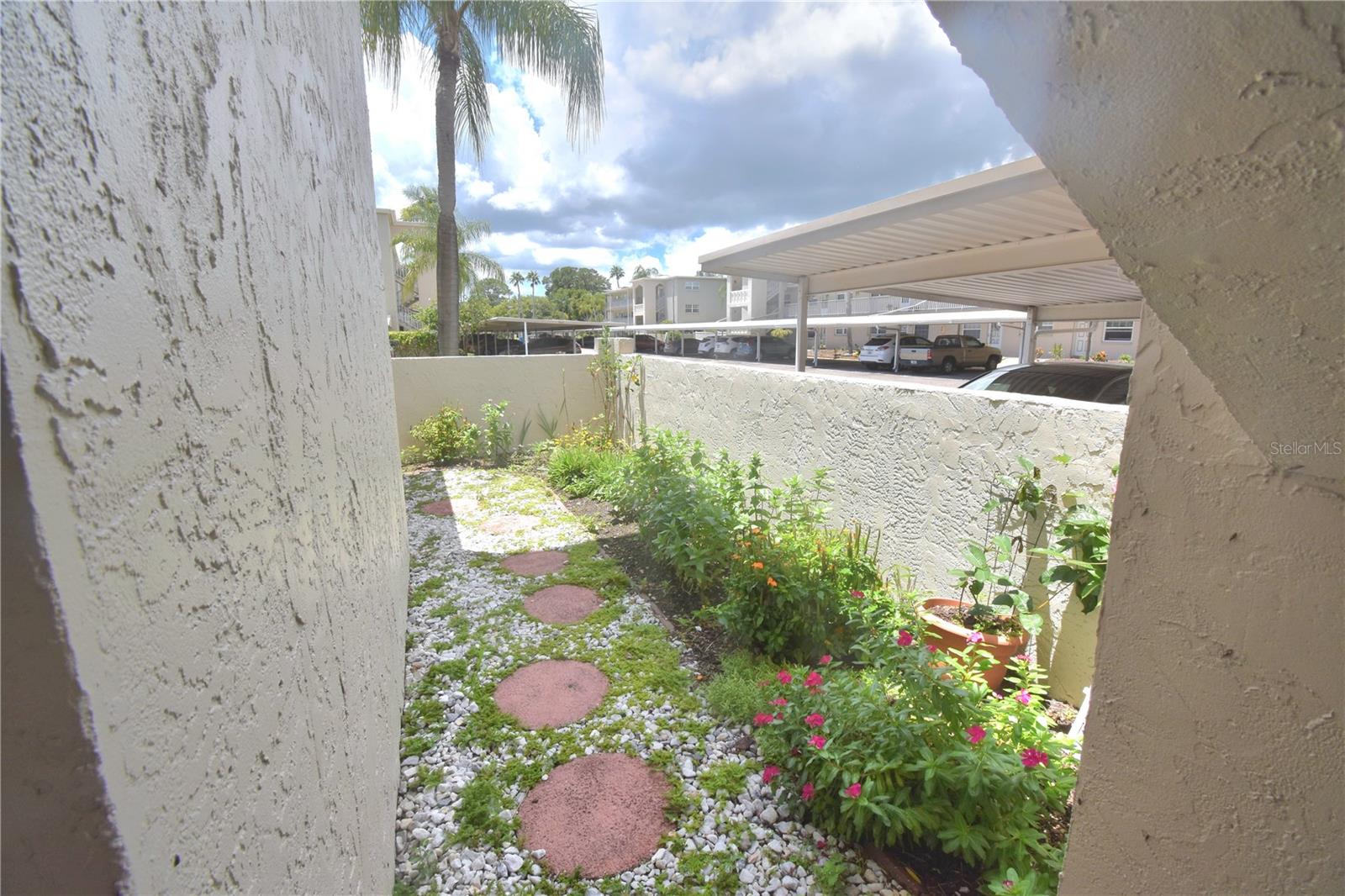 952 VIRGINIA ST #110, DUNEDIN, FL, 34698