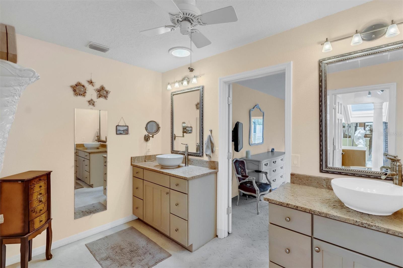 9035 EASTERLING DR, ORLANDO, FL, 32819