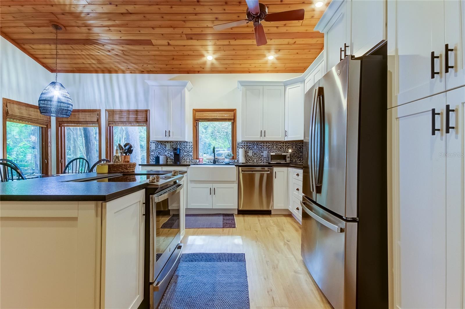 17210 ORANGEWOOD DR, LUTZ, FL, 33548