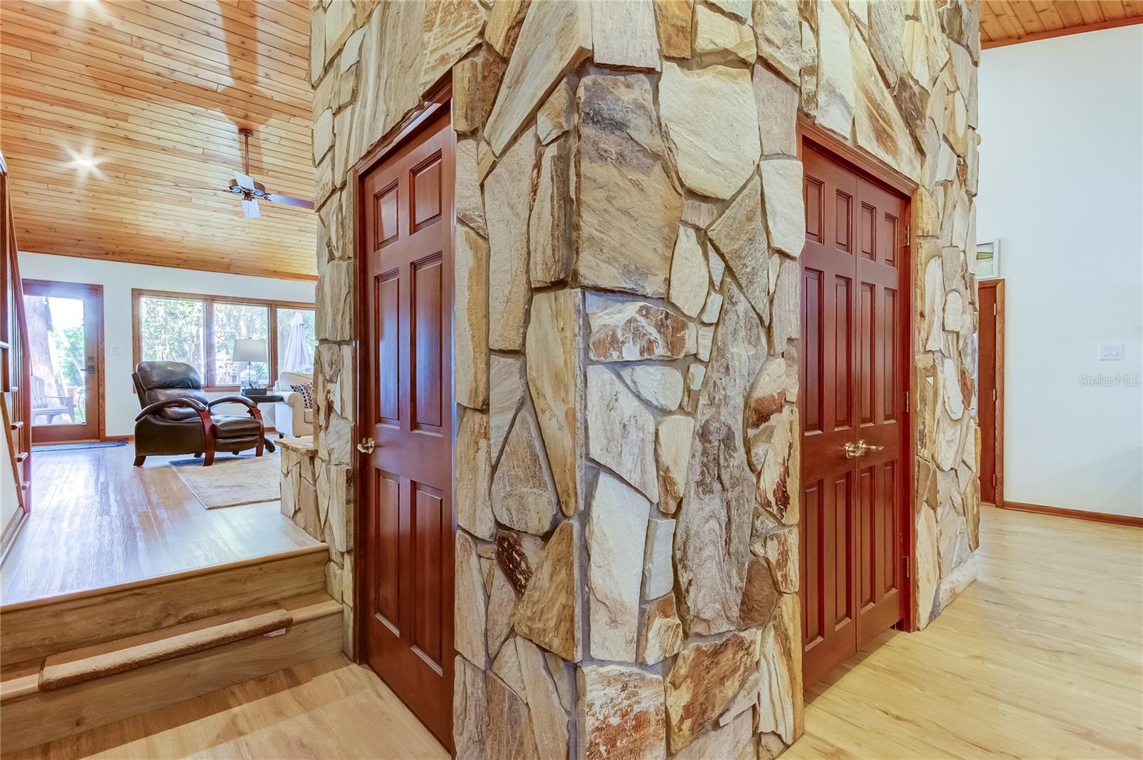 17210 ORANGEWOOD DR, LUTZ, FL, 33548