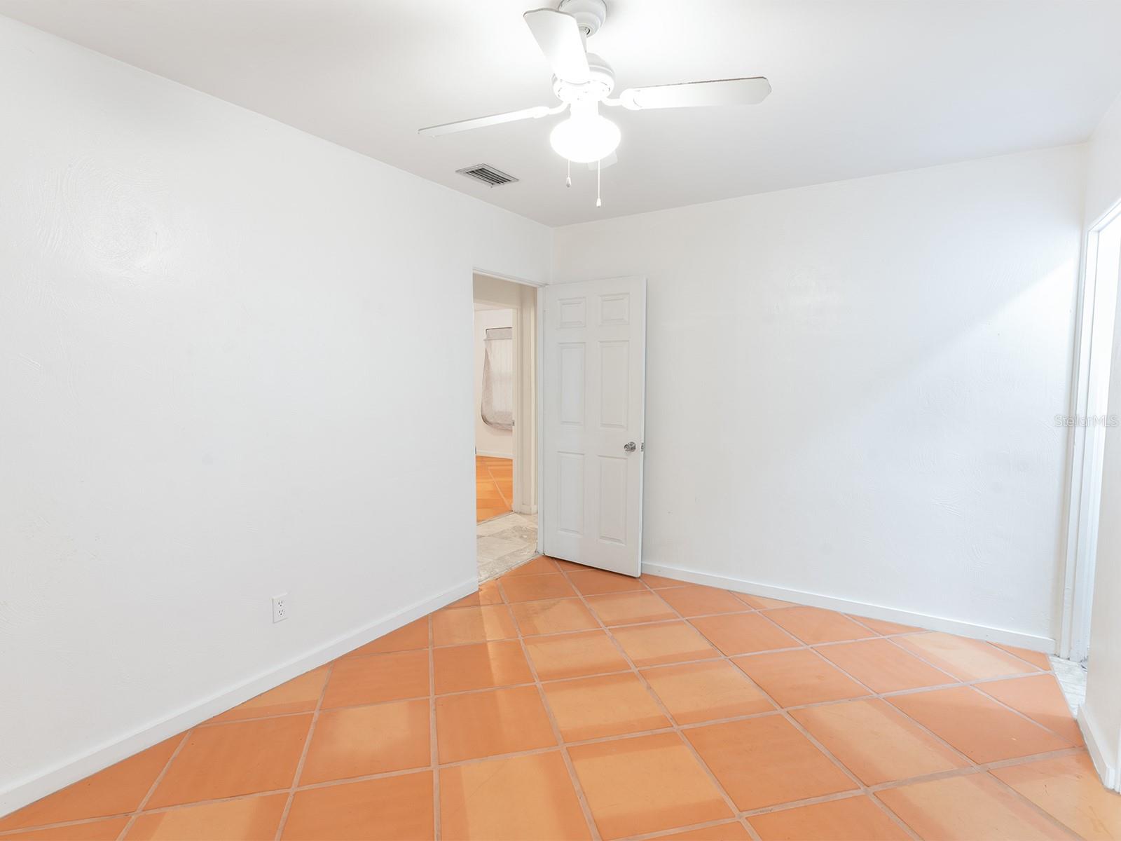 525 AVENUE O SE, WINTER HAVEN, FL, 33880