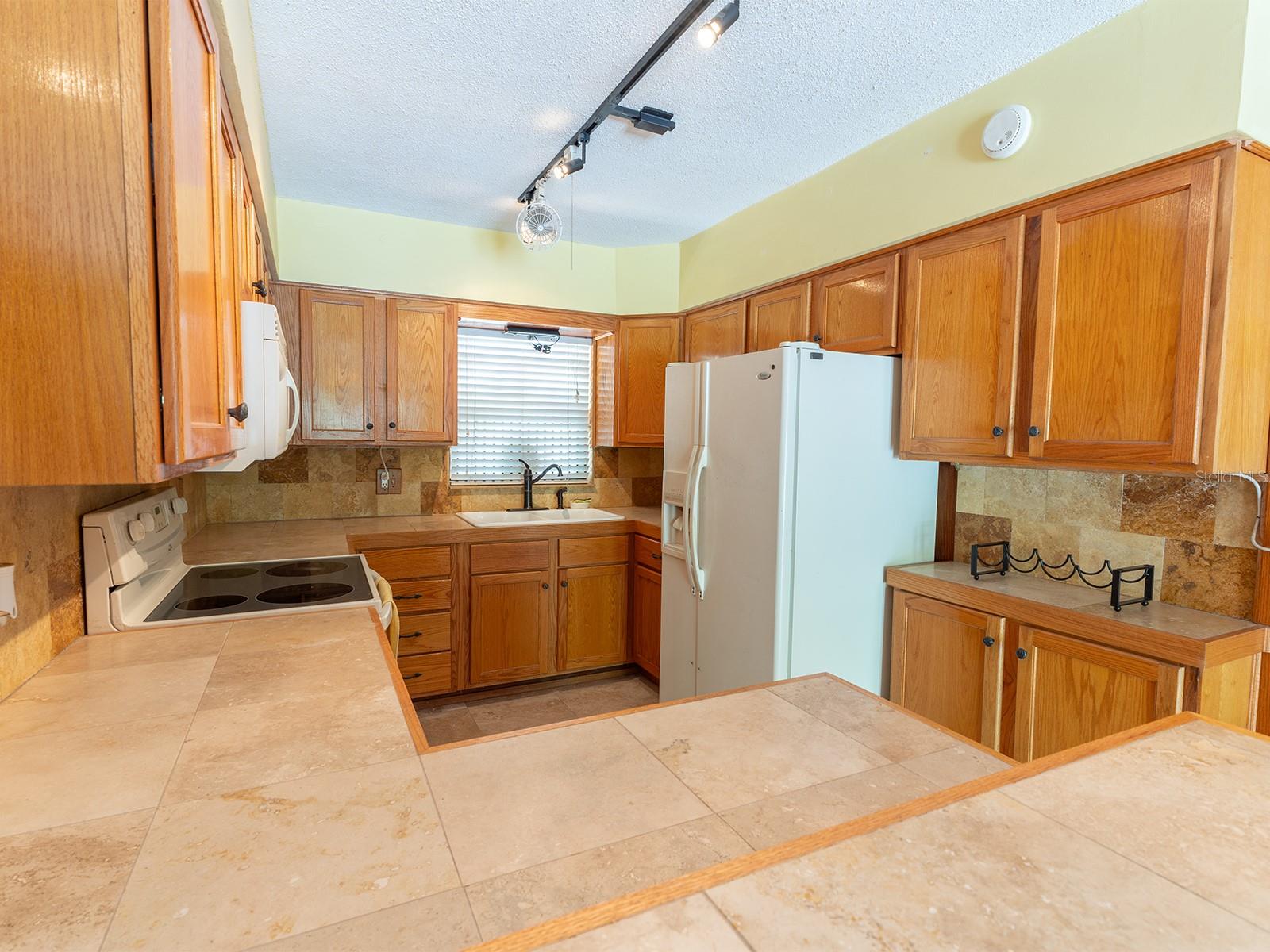 525 AVENUE O SE, WINTER HAVEN, FL, 33880