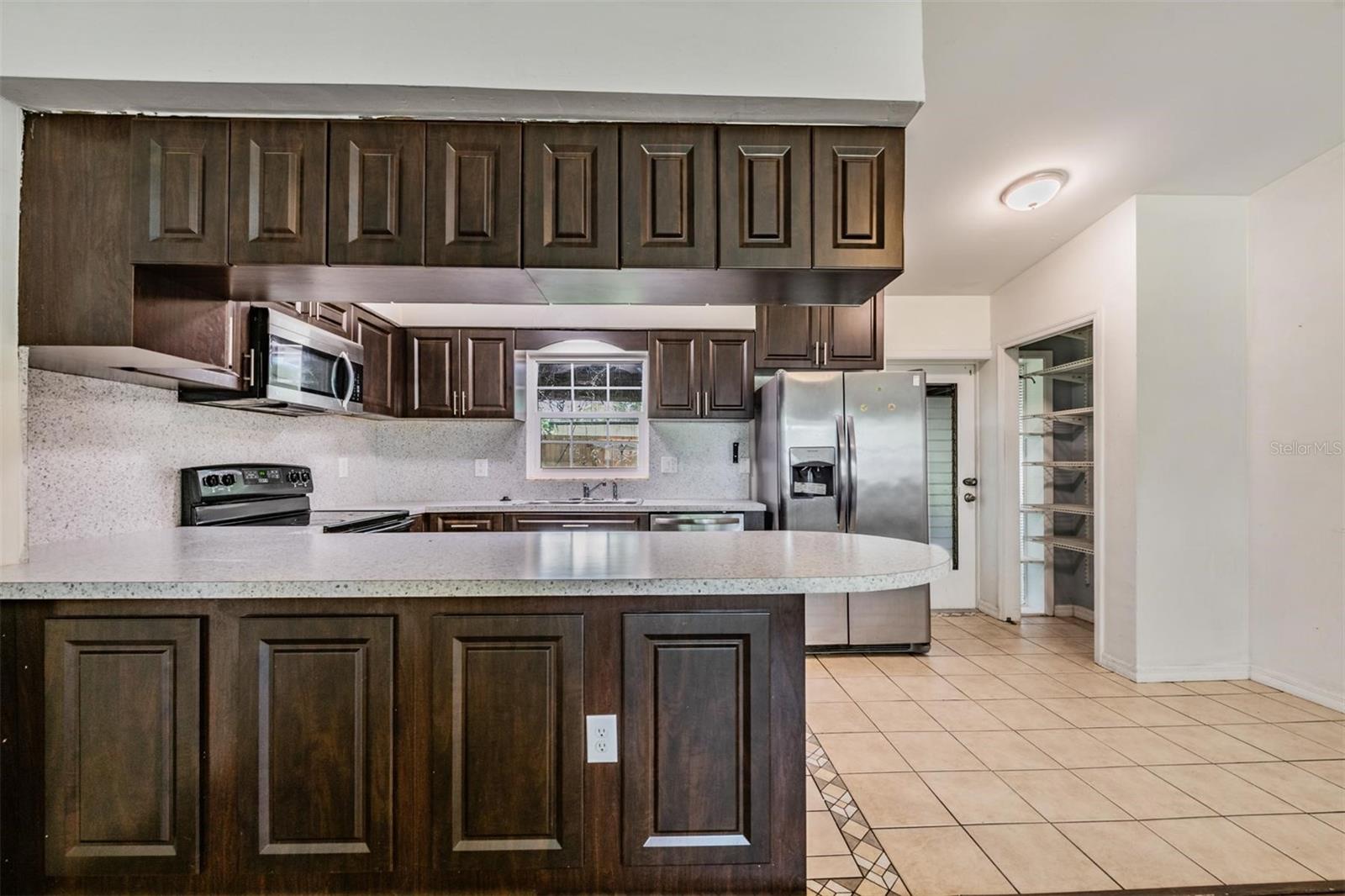 515 HIBISCUS DR, TEMPLE TERRACE, FL, 33617