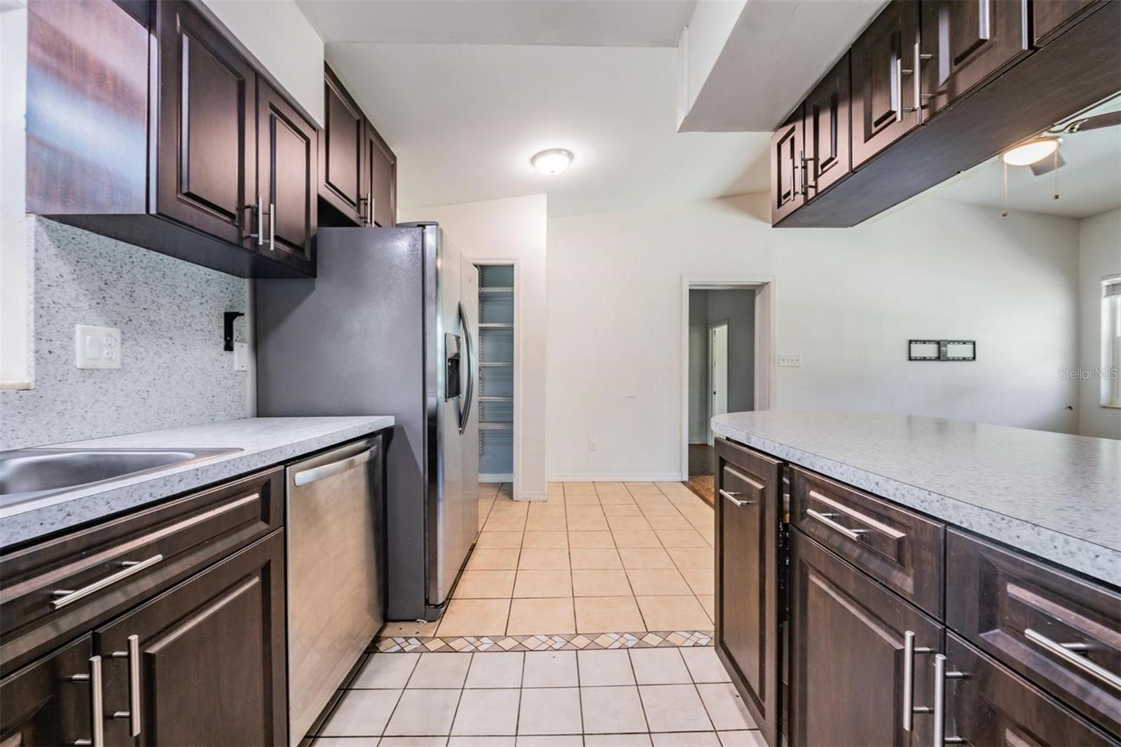 515 HIBISCUS DR, TEMPLE TERRACE, FL, 33617