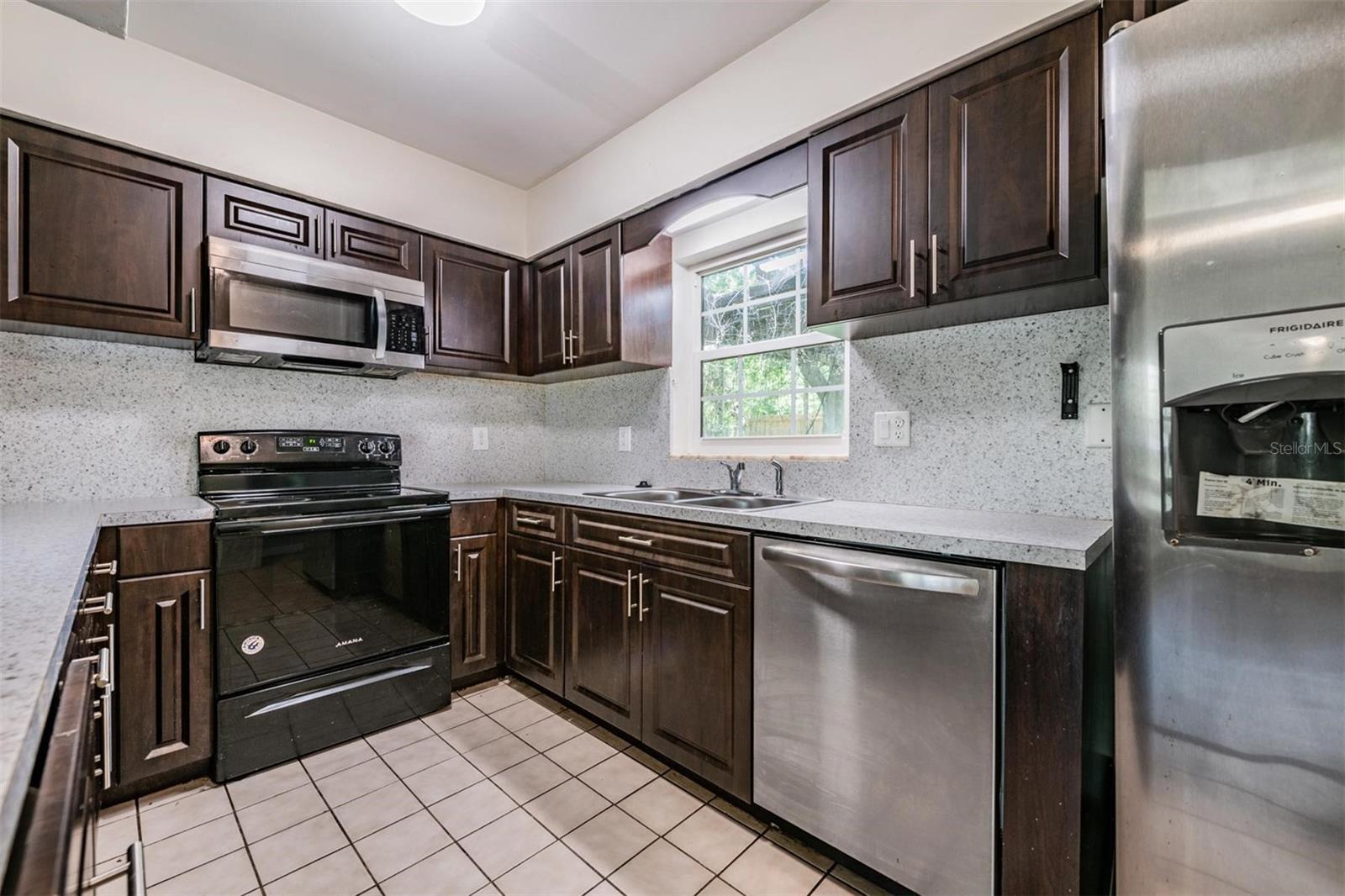 515 HIBISCUS DR, TEMPLE TERRACE, FL, 33617