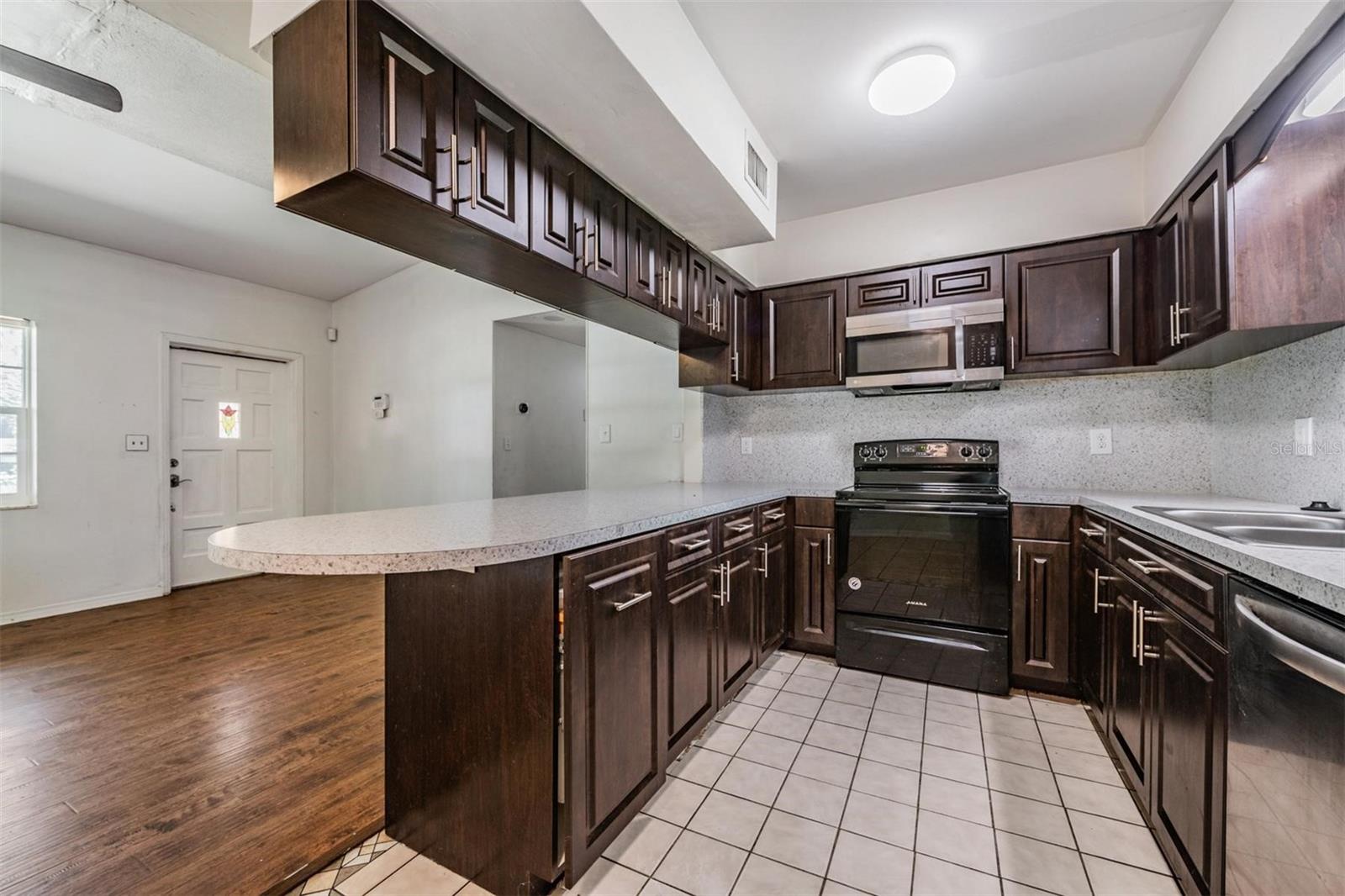 515 HIBISCUS DR, TEMPLE TERRACE, FL, 33617