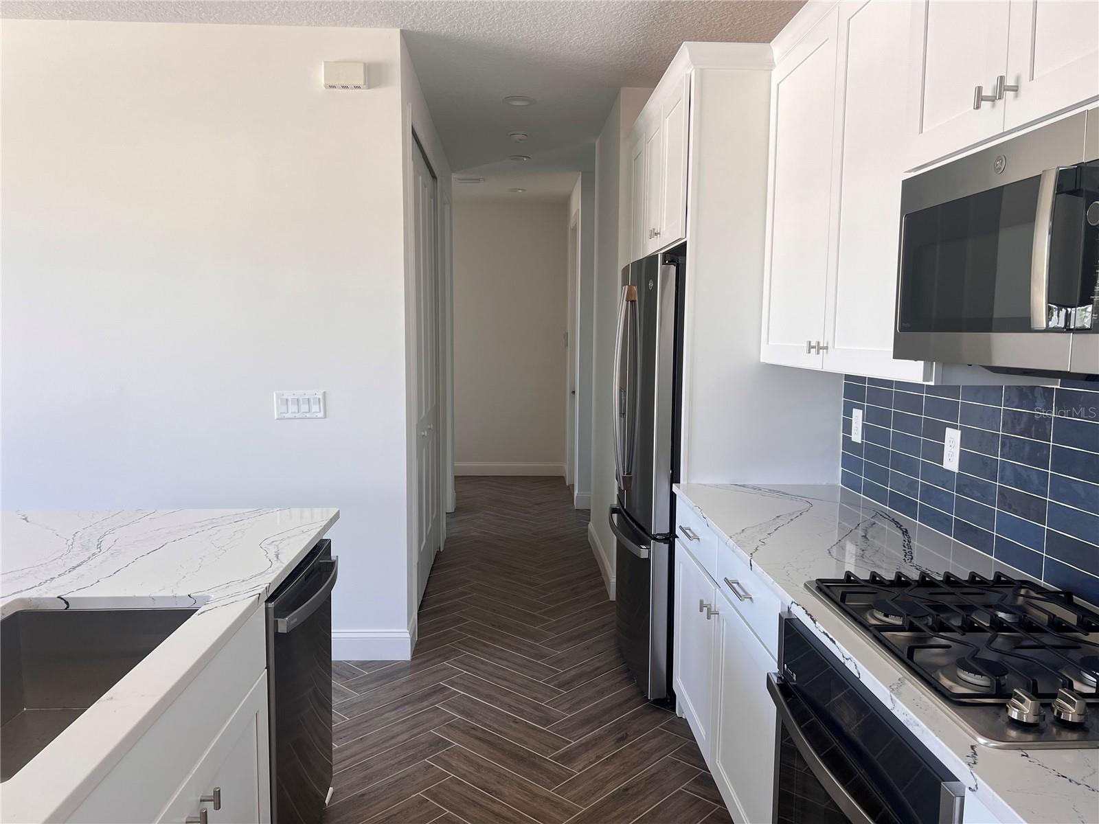 27 HIDDEN TREASURE DR, PALM COAST, FL, 32137