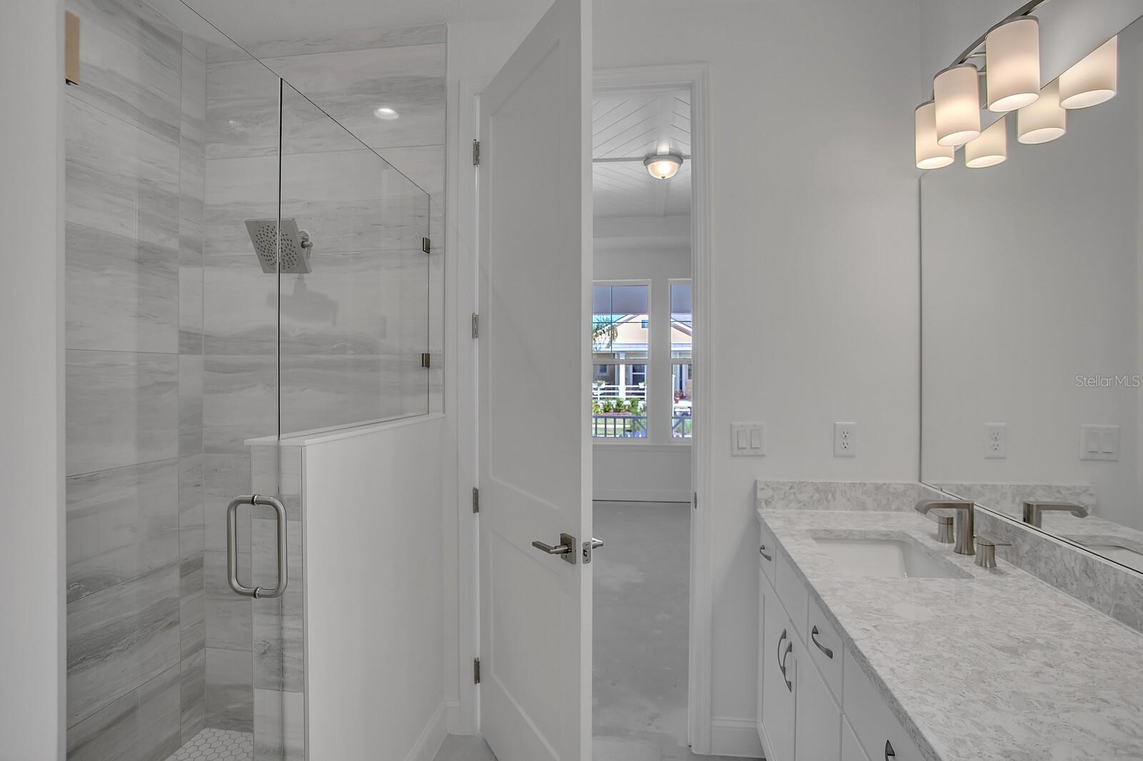 27 HIDDEN TREASURE DR, PALM COAST, FL, 32137