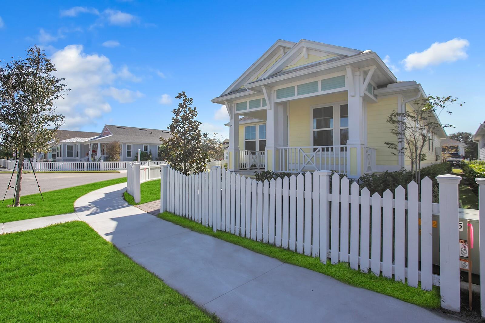 27 HIDDEN TREASURE DR, PALM COAST, FL, 32137