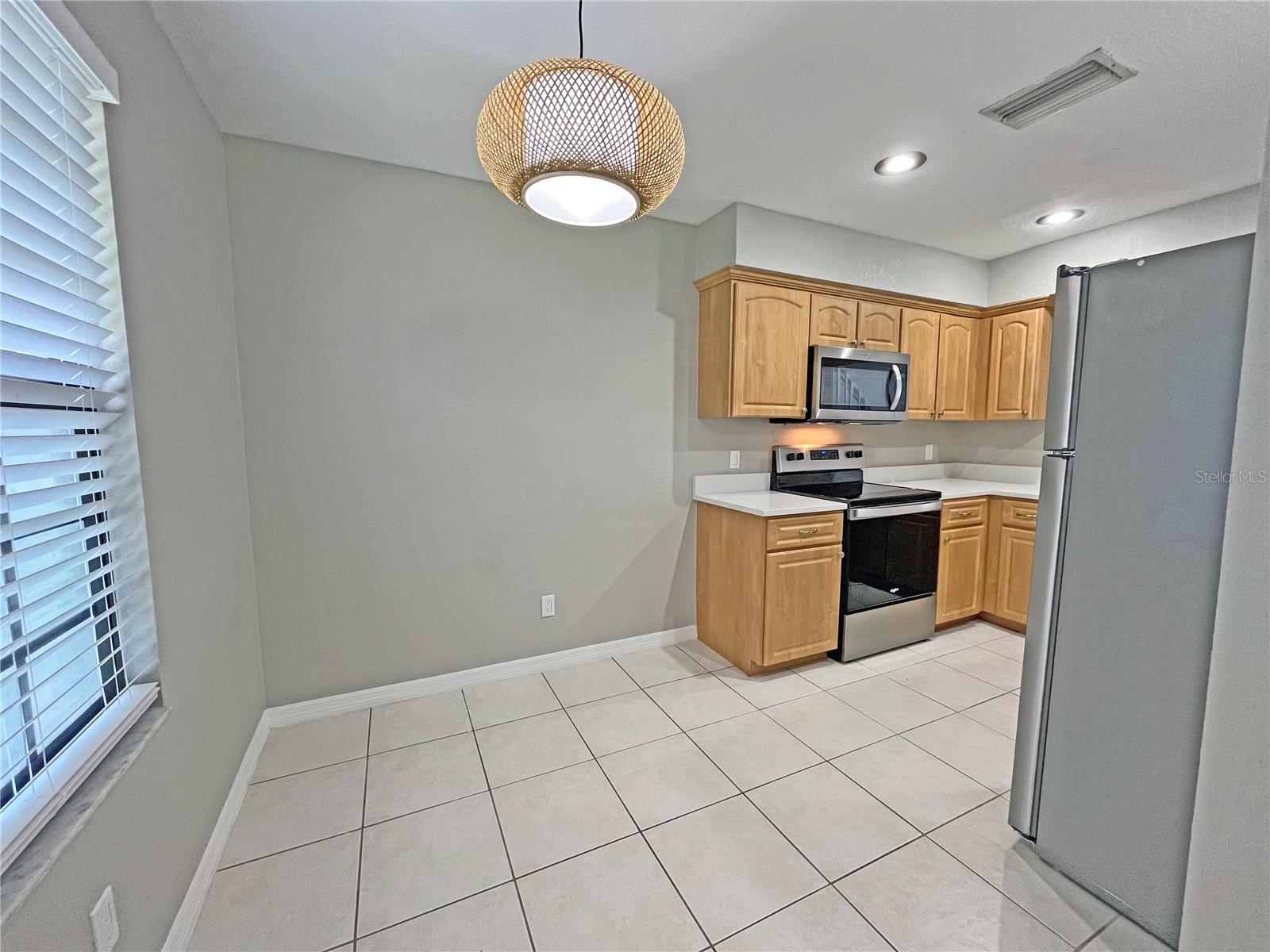 16510 LAKE BRIGADOON CIR, TAMPA, FL, 33618
