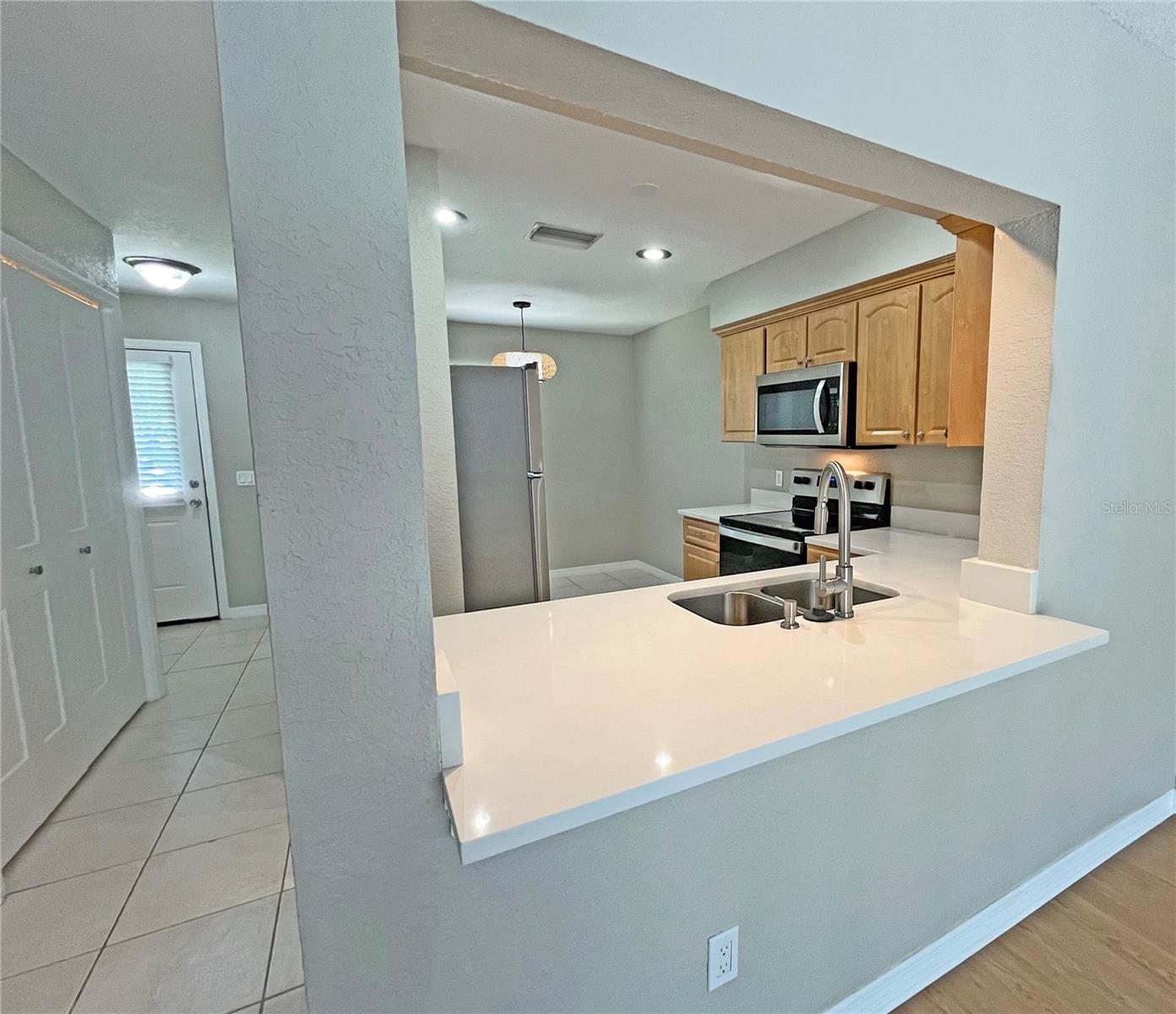 16510 LAKE BRIGADOON CIR, TAMPA, FL, 33618
