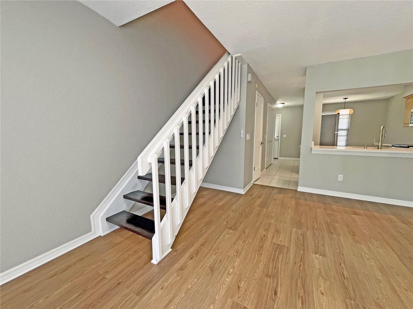 16510 LAKE BRIGADOON CIR, TAMPA, FL, 33618