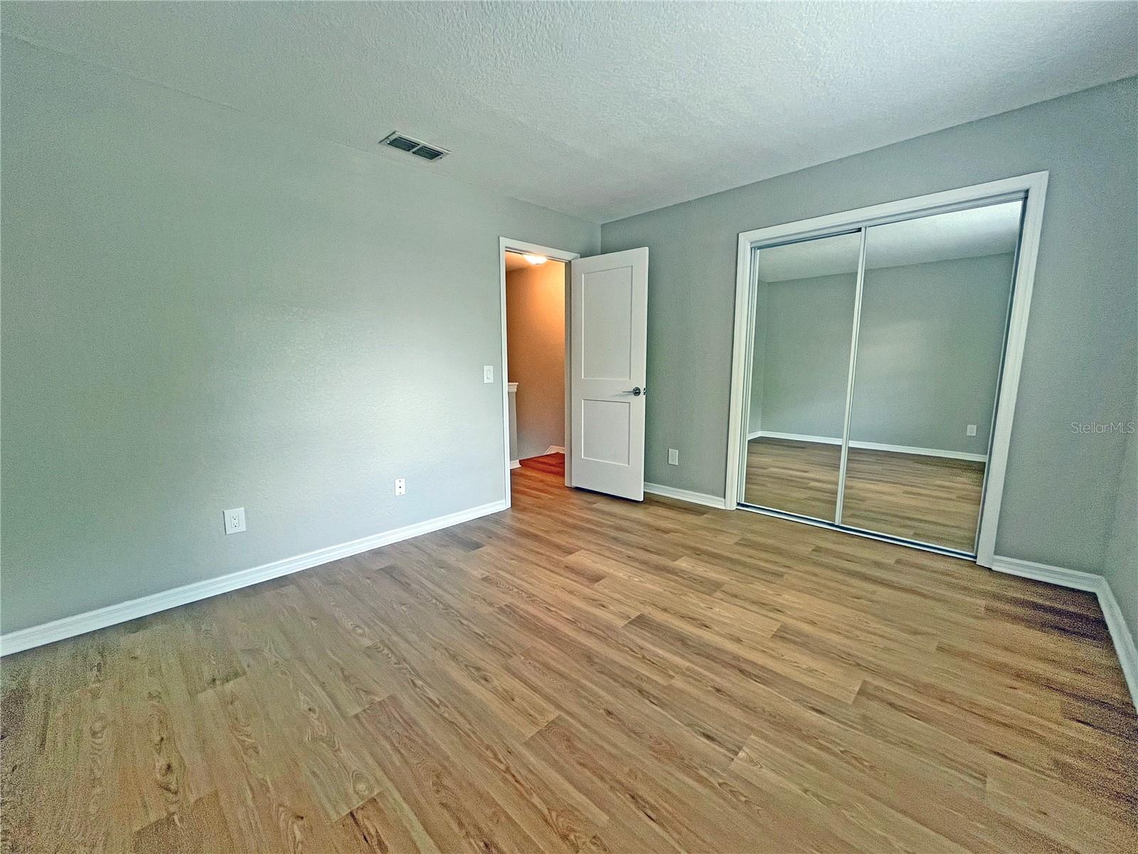 16510 LAKE BRIGADOON CIR, TAMPA, FL, 33618