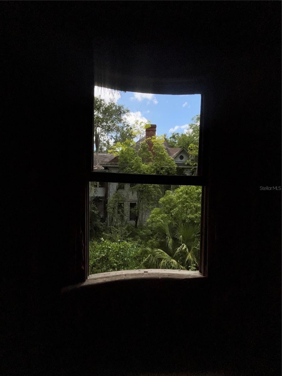 815 E UNIVERSITY AVE, GAINESVILLE, FL, 32601