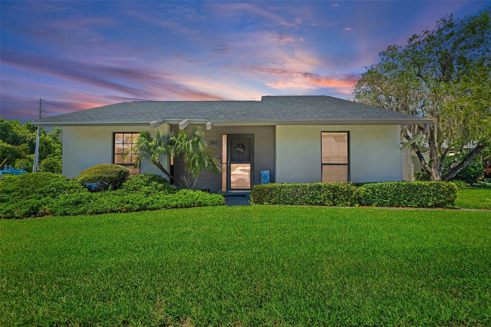 301 WINDRUSH LOOP, TARPON SPRINGS, FL, 34689