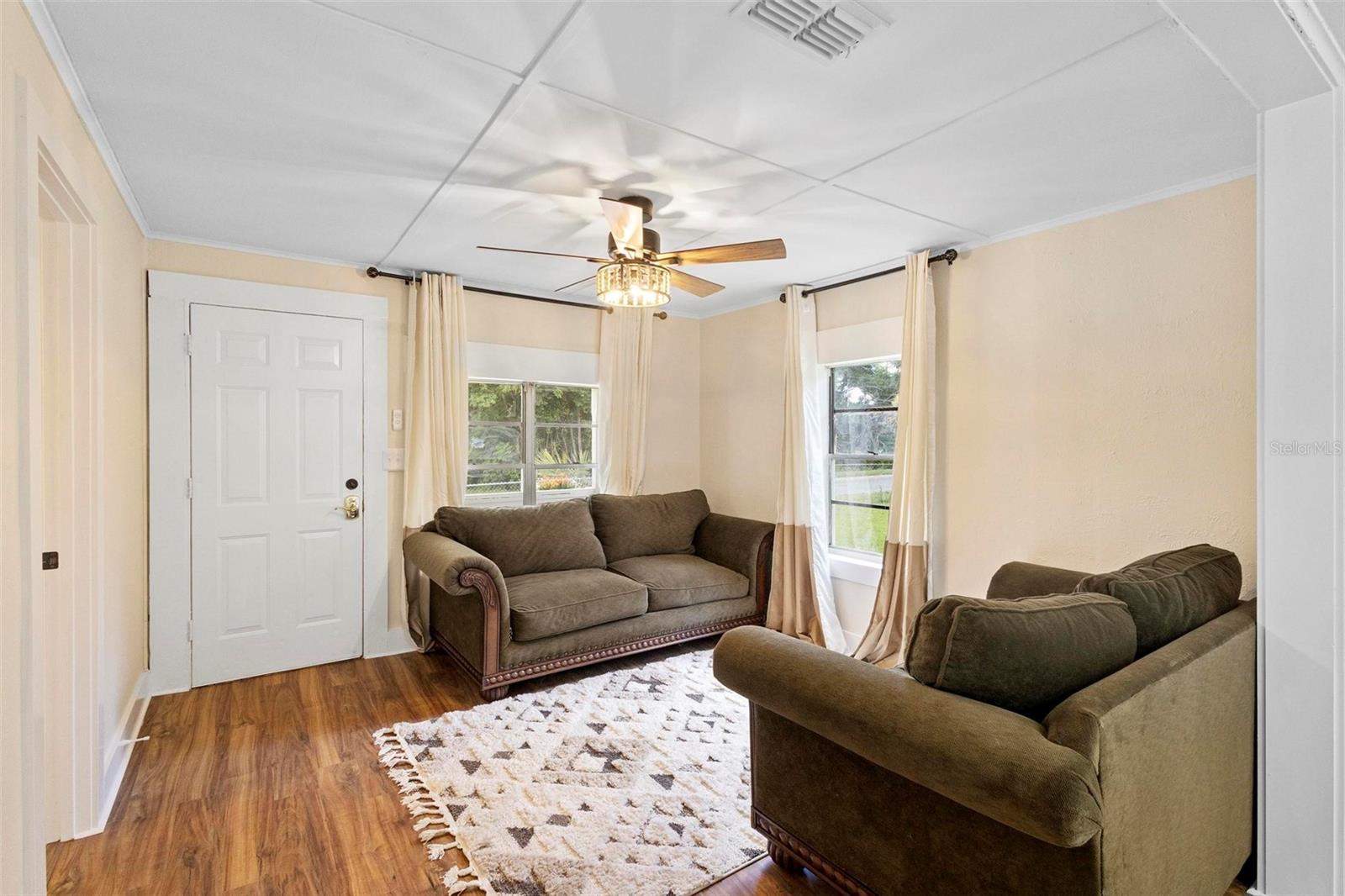 409 W BERESFORD AVE, DELAND, FL, 32720