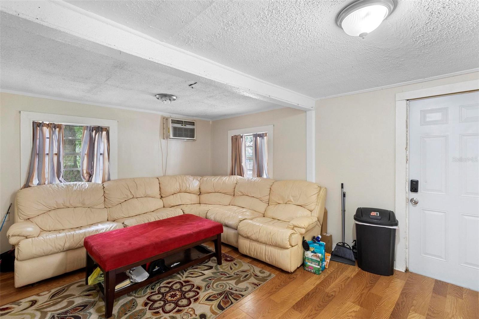 409 W BERESFORD AVE, DELAND, FL, 32720