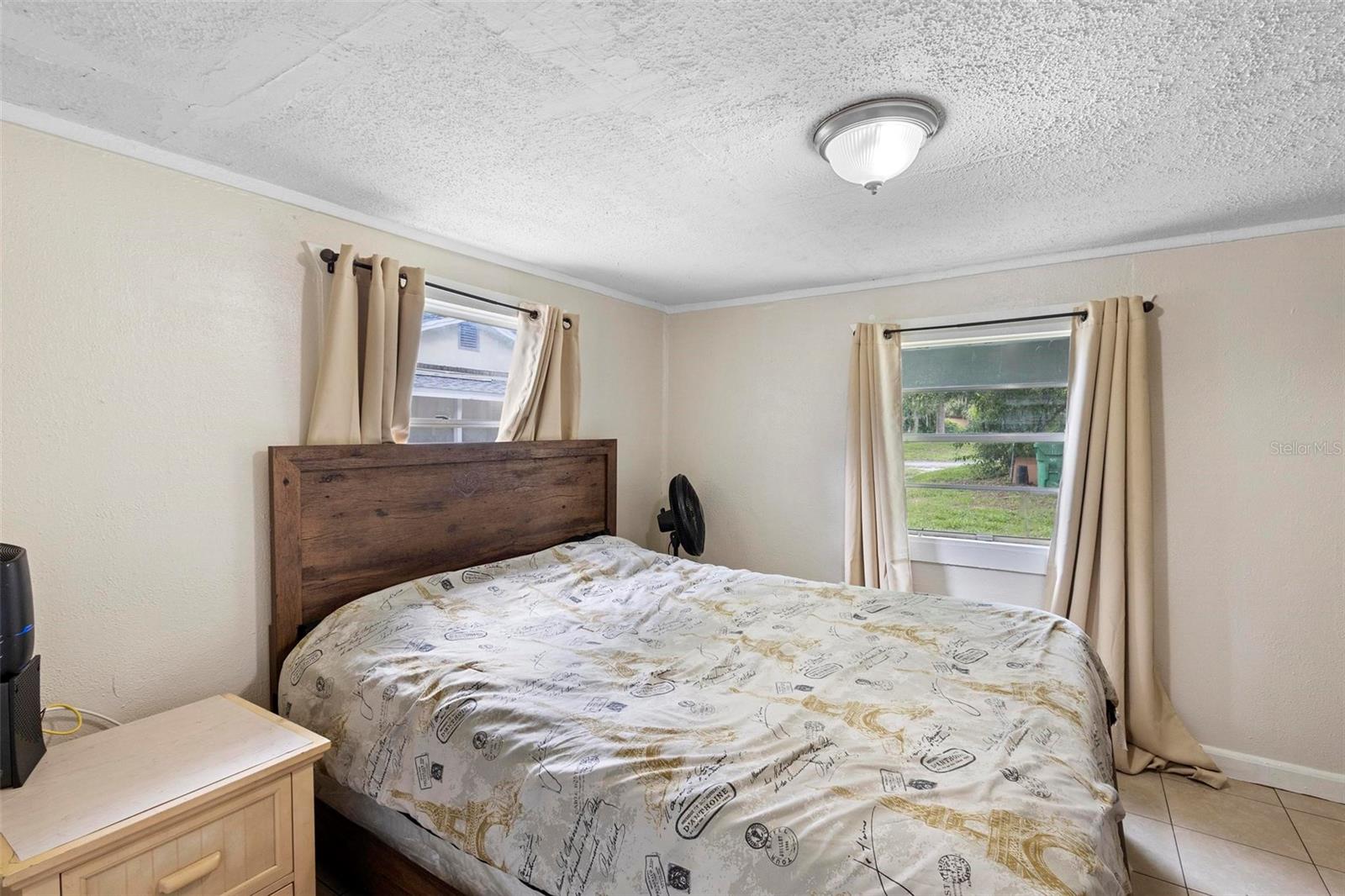 409 W BERESFORD AVE, DELAND, FL, 32720