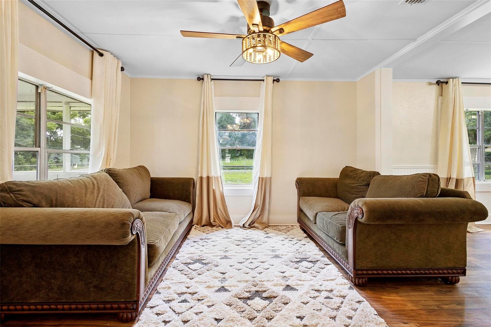 409 W BERESFORD AVE, DELAND, FL, 32720