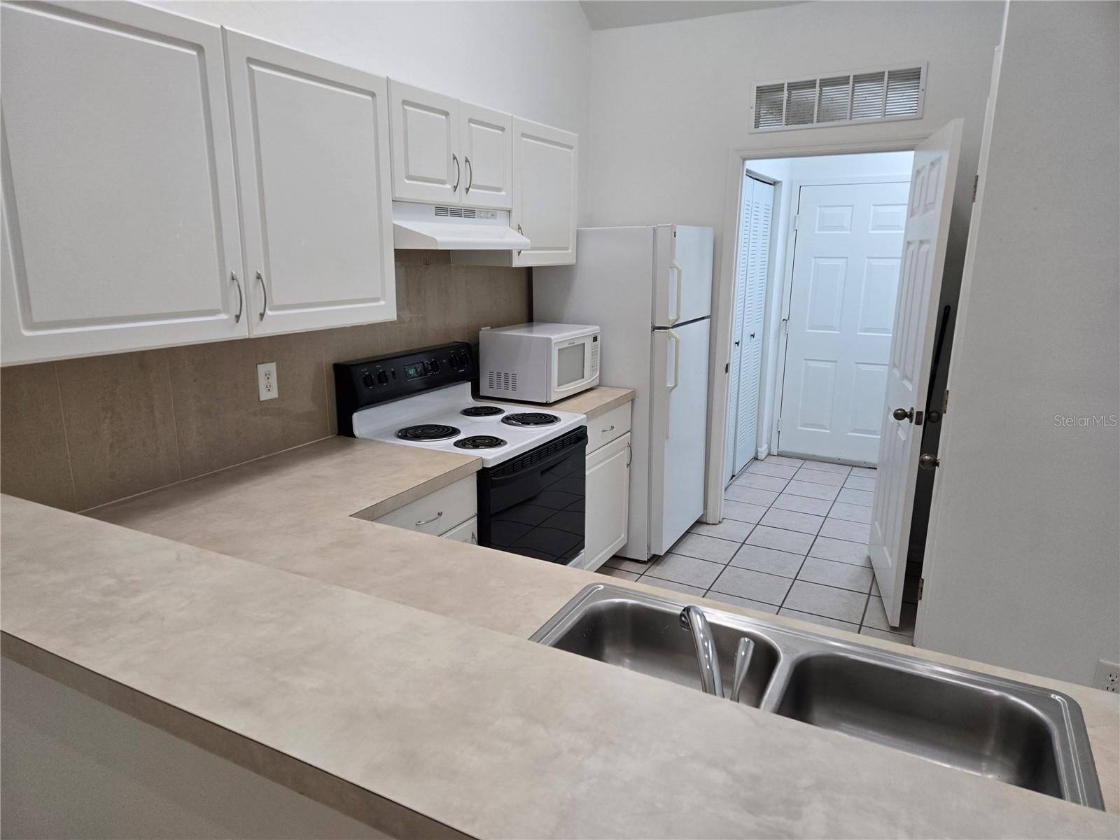 13200 W NEWBERRY RD #V120, NEWBERRY, FL, 32669