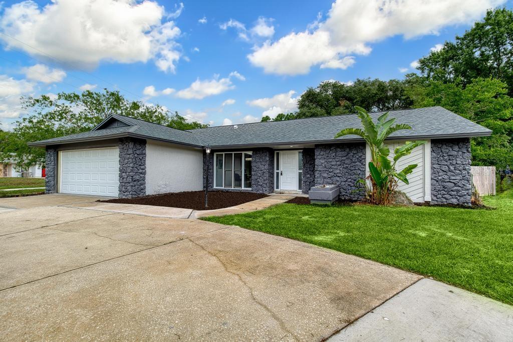 1 FOUNTAIN GATE LN, PALM COAST, FL, 32137