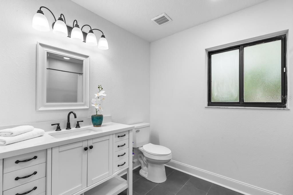 1 FOUNTAIN GATE LN, PALM COAST, FL, 32137