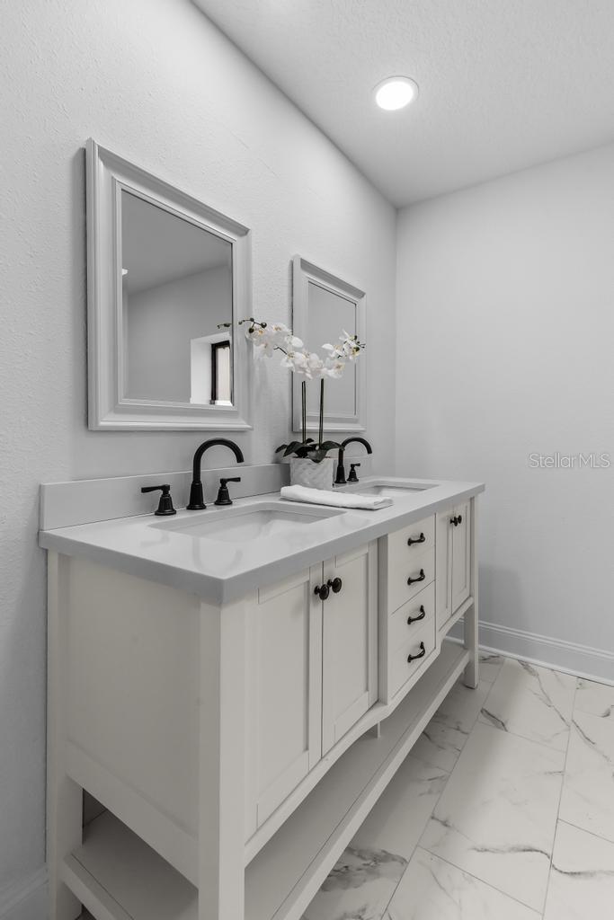 1 FOUNTAIN GATE LN, PALM COAST, FL, 32137