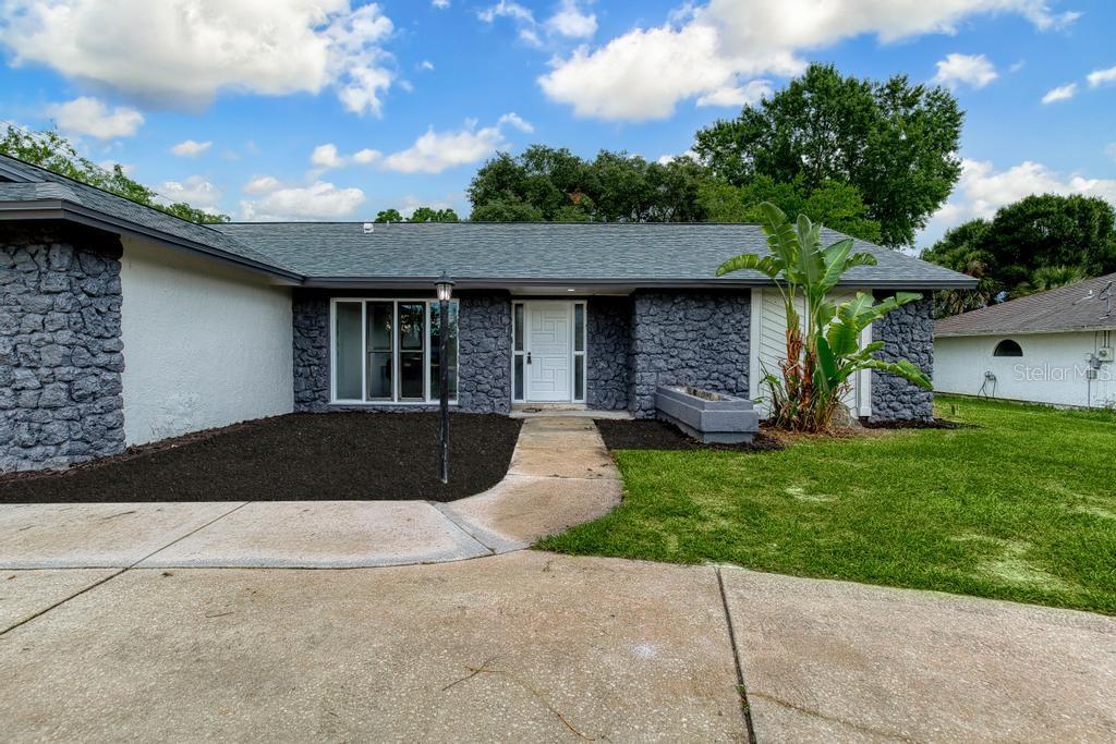 1 FOUNTAIN GATE LN, PALM COAST, FL, 32137