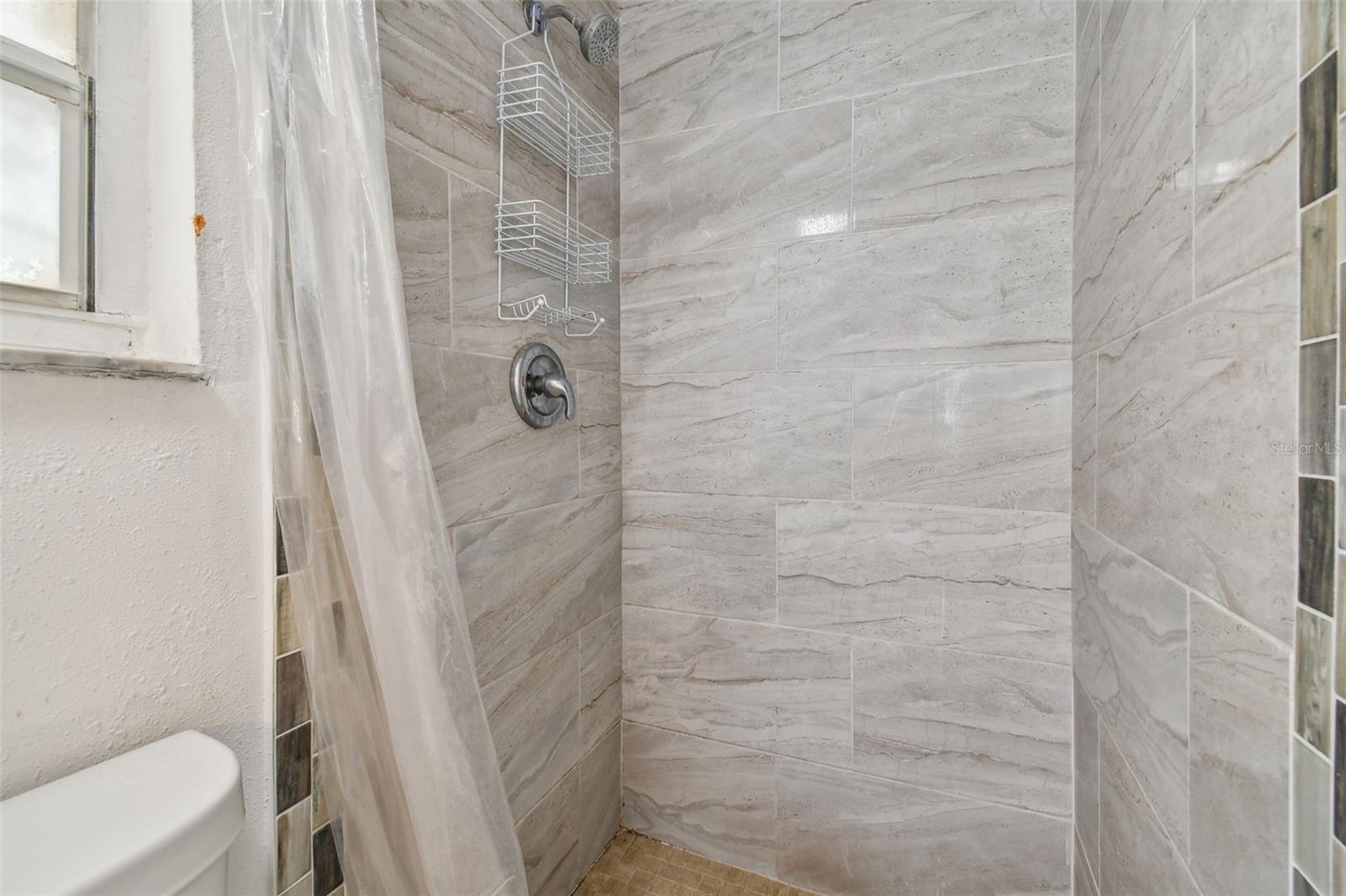 3209 ORIENT RD, TAMPA, FL, 33619