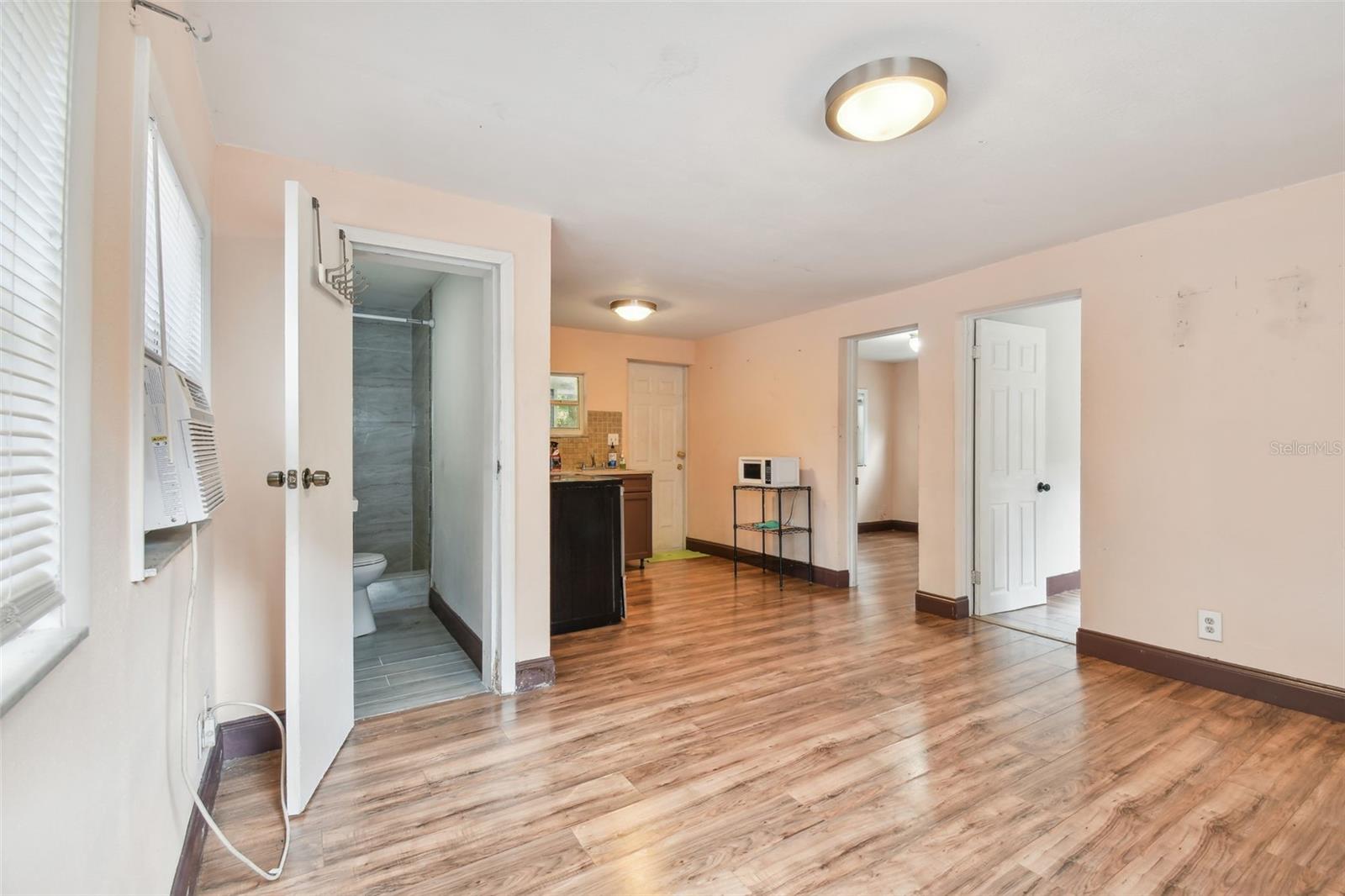 3209 ORIENT RD, TAMPA, FL, 33619