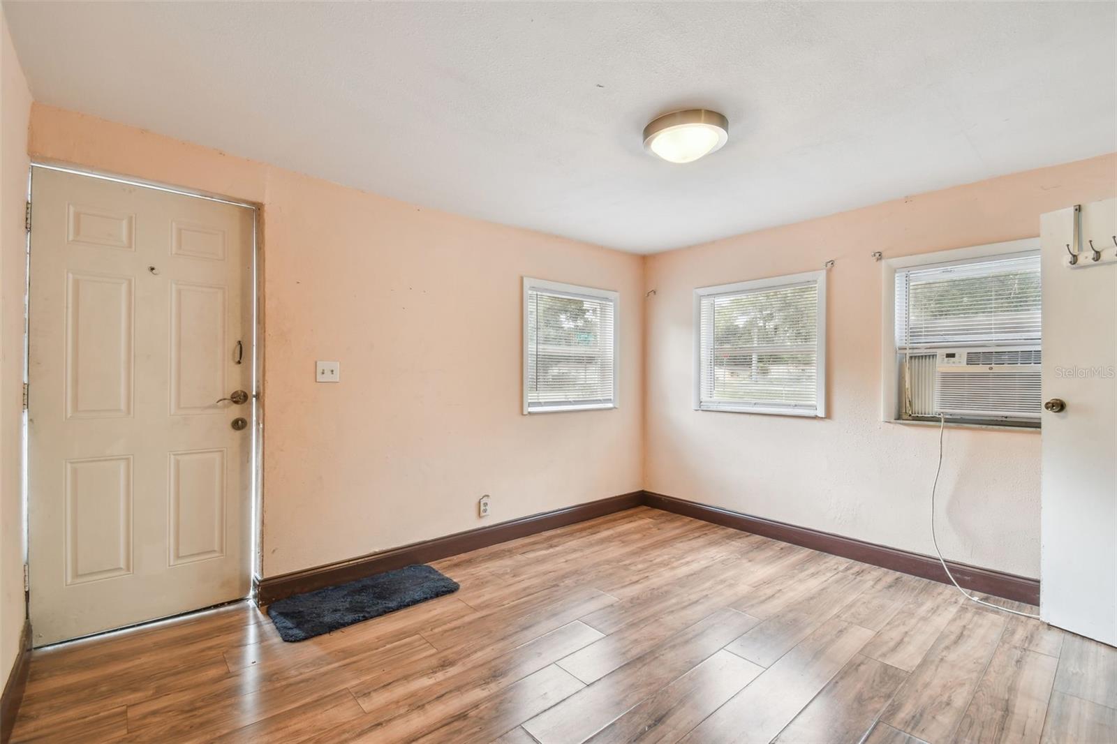 3209 ORIENT RD, TAMPA, FL, 33619