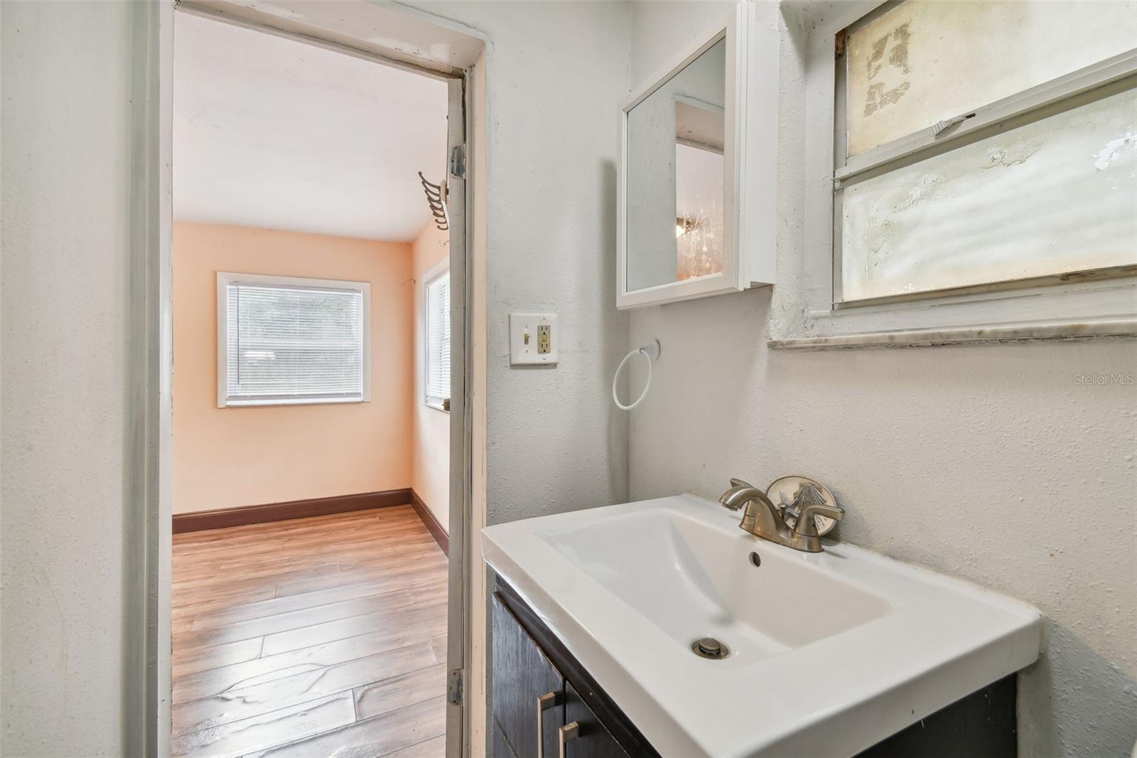 3209 ORIENT RD, TAMPA, FL, 33619