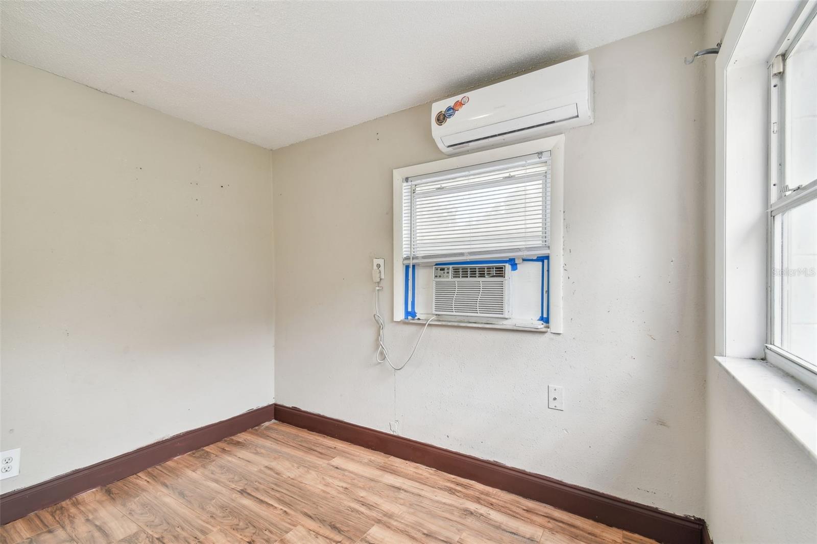 3209 ORIENT RD, TAMPA, FL, 33619