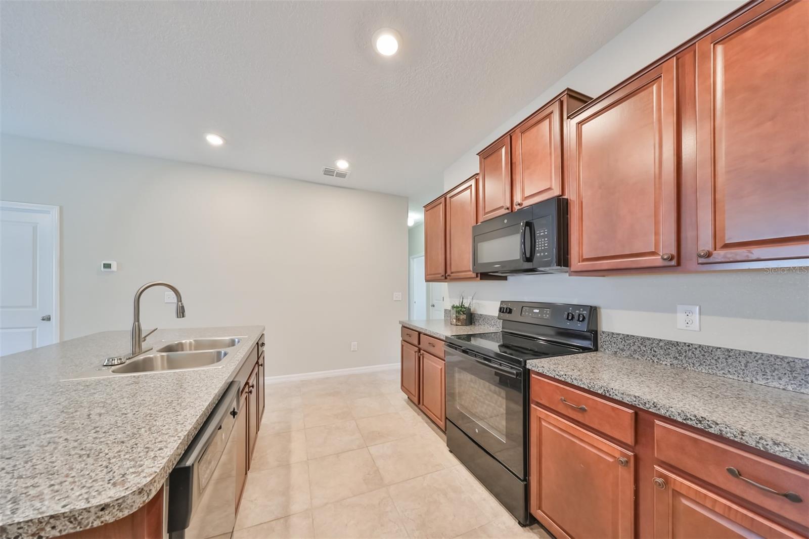 16903 PEACEFUL VALLEY DR, WIMAUMA, FL, 33598
