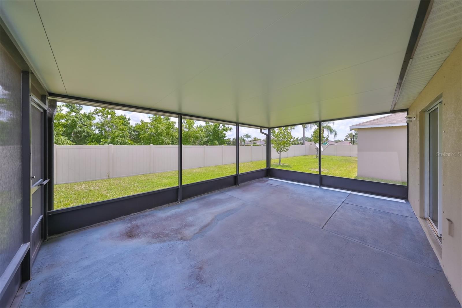 16903 PEACEFUL VALLEY DR, WIMAUMA, FL, 33598